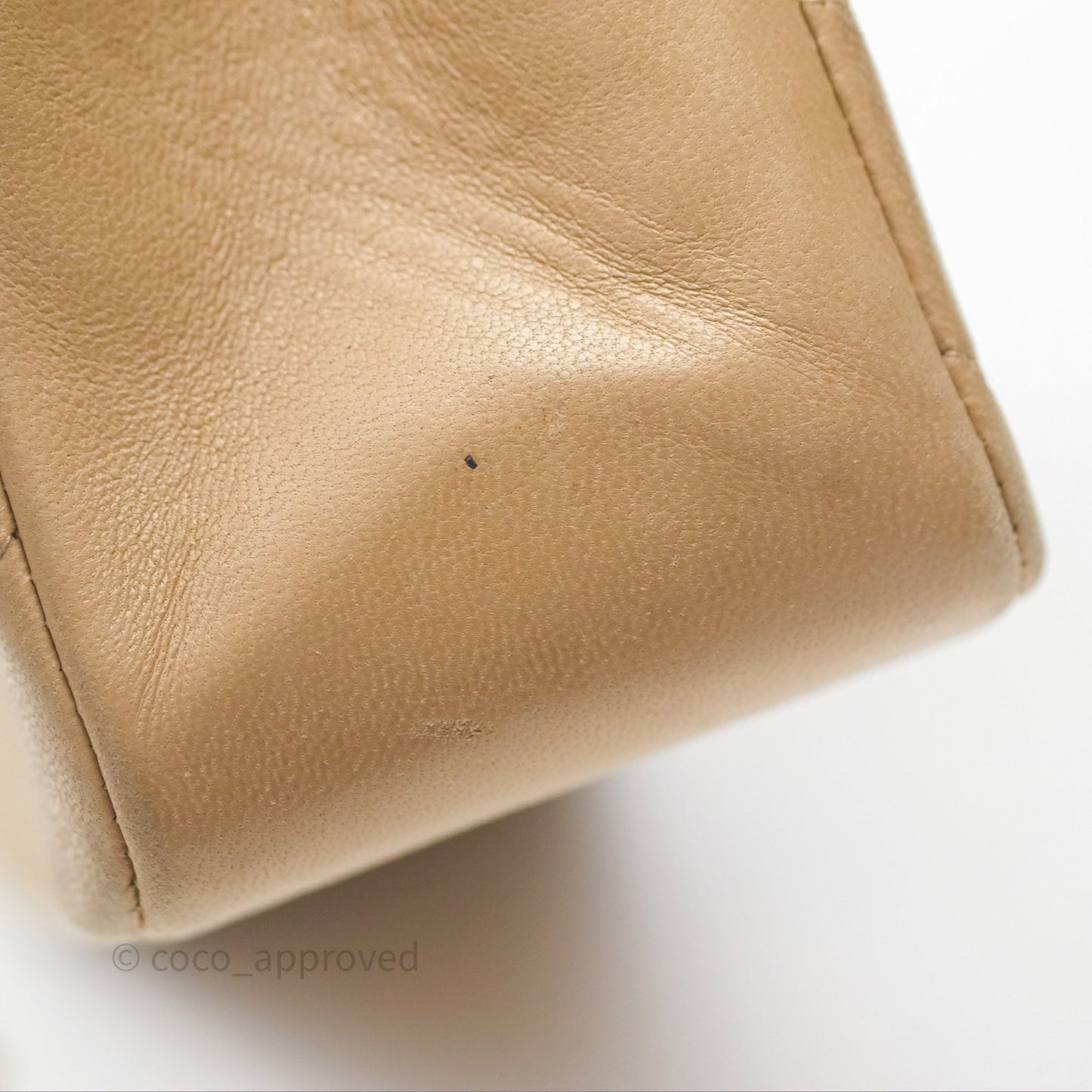 Chanel Vintage Medium Flap Chevron Beige Lambskin 24K Gold Hardware