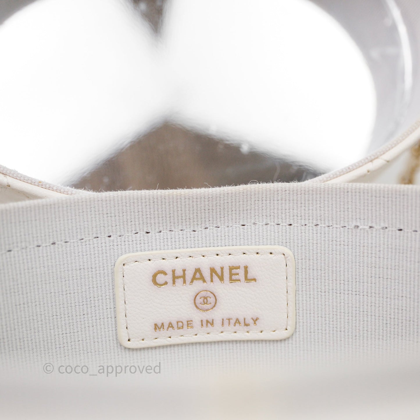 Chanel Quilted Round Vanity Clutch With Chain White Lambskin Gold Hardware