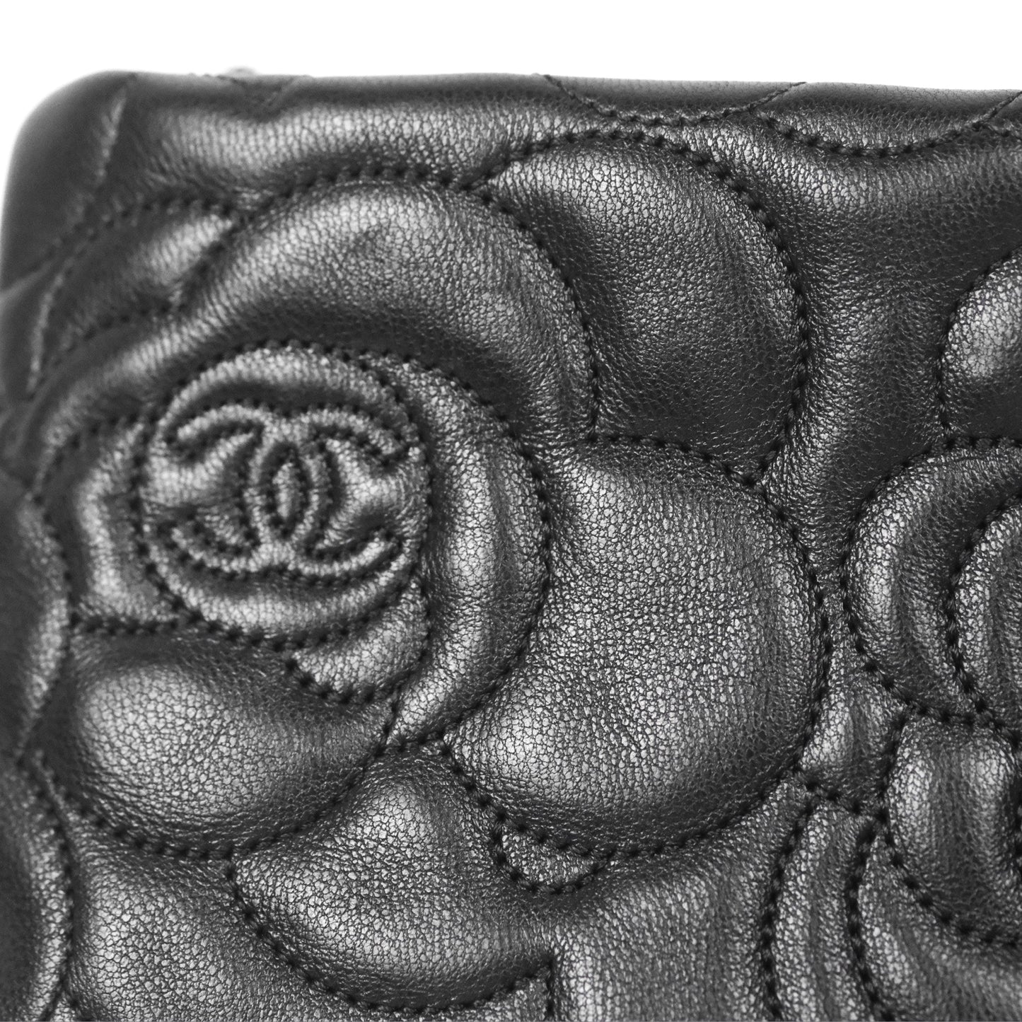 Chanel Camellia Pochette Clutch Black Lambskin Gold Hardware