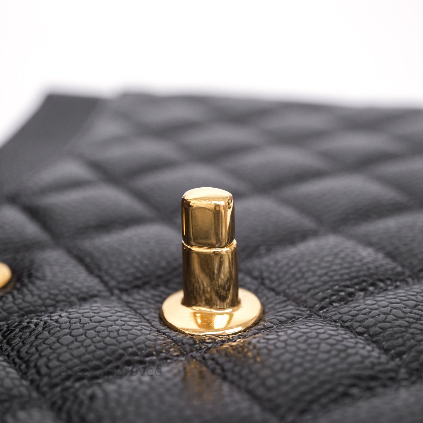 Chanel Classic M/L Medium Flap Quilted Black Caviar Gold Hardware