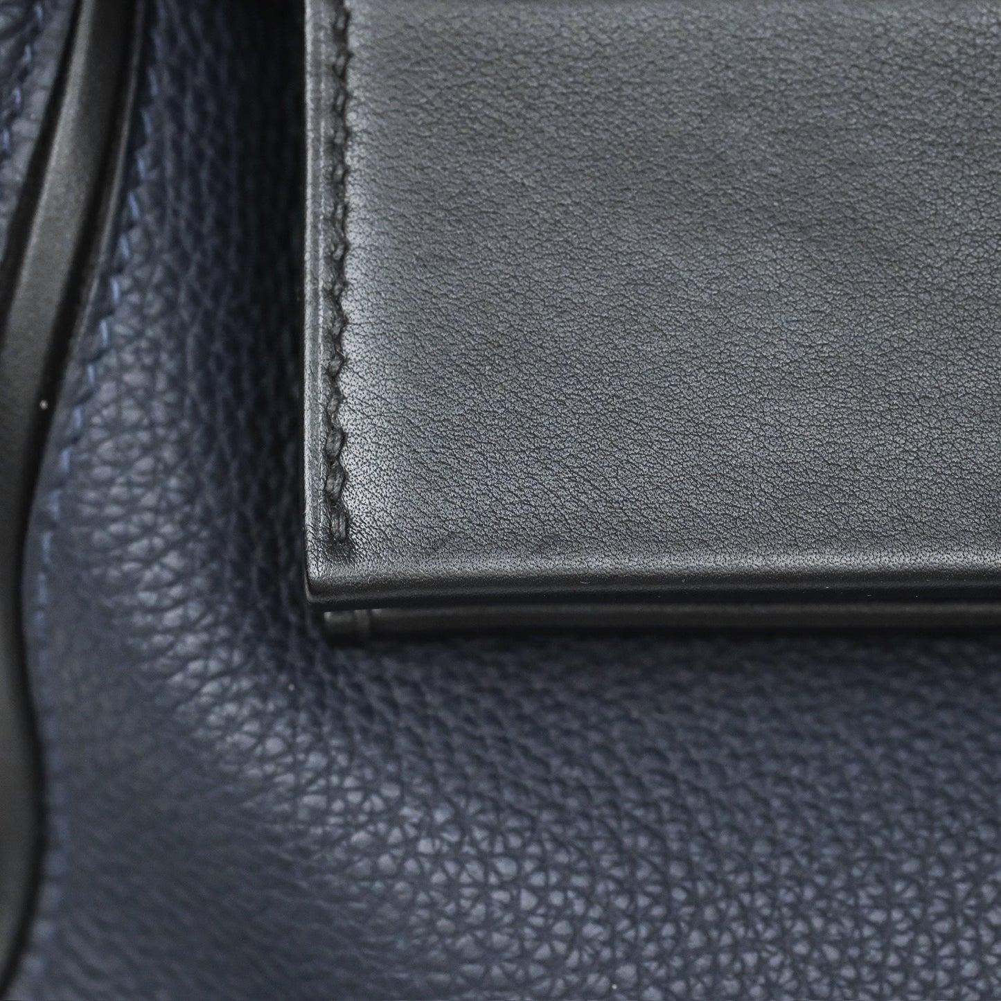 Hermès 24/24 29 Bleu Nuit 2Z / Noir Black 89 Togo/Swift Palladium Hardware