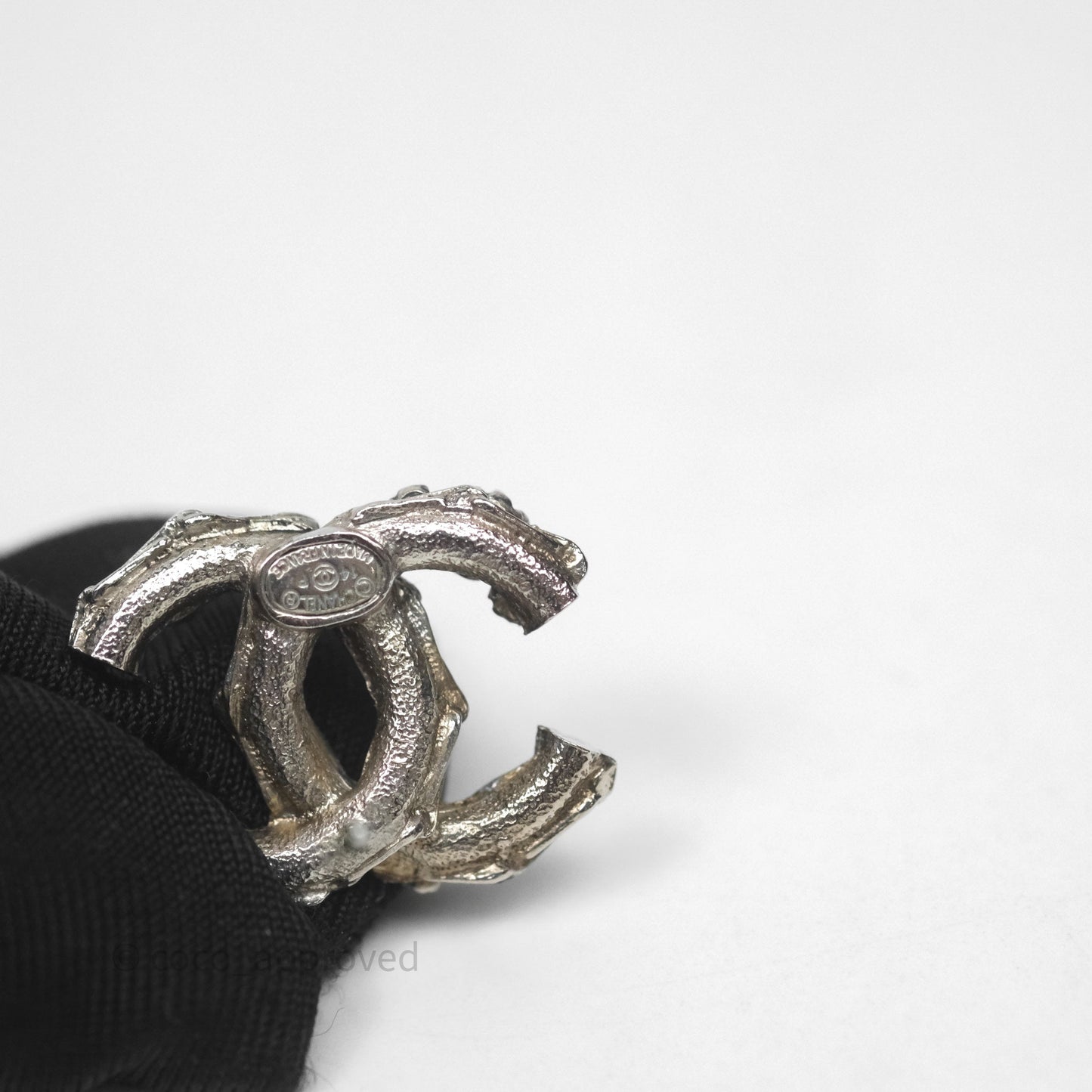 Chanel CC Pearl Earrings Ruthenium Tone 14P