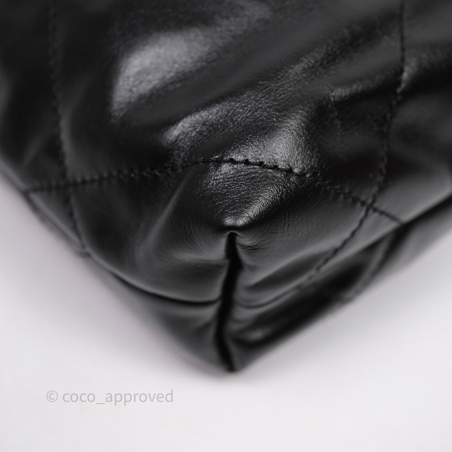 Chanel 22 Mini Bag Black Crumpled Calfskin Aged Gold Hardware