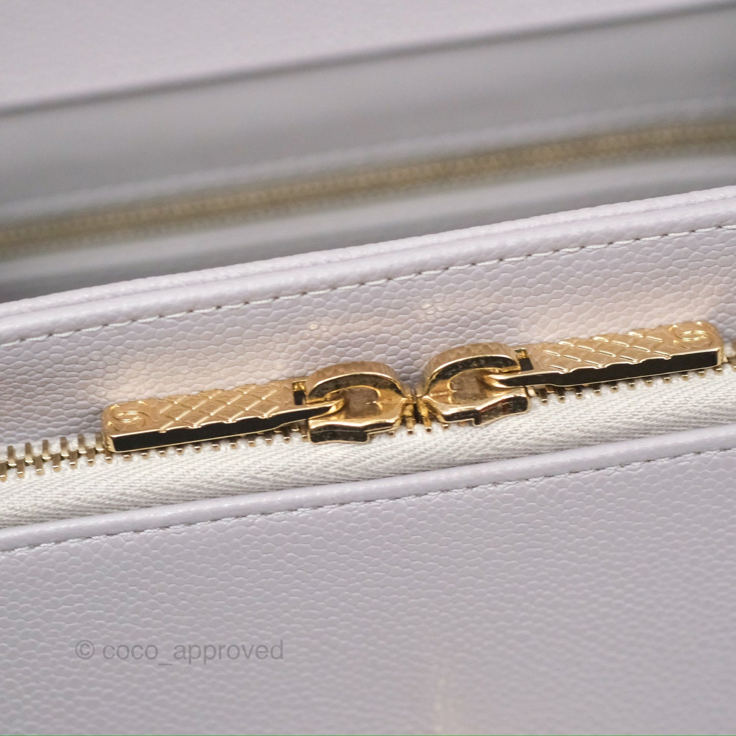 Chanel Quilted Medium Business Affinity Flap Grey Caviar Light Gold Hardware