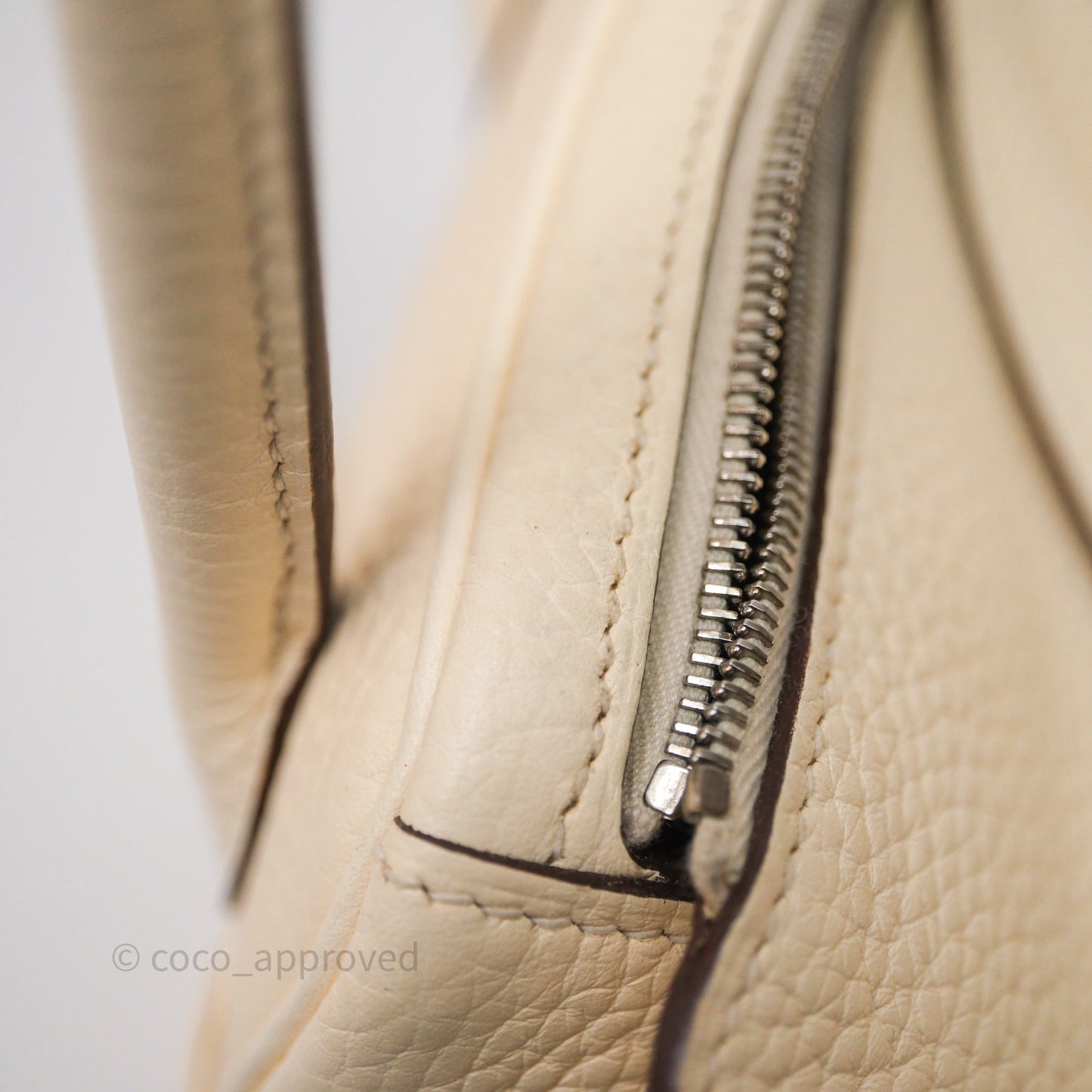 Hermès Lindy 26 Nata I2 Taurillon Clemence Palladium Hardware