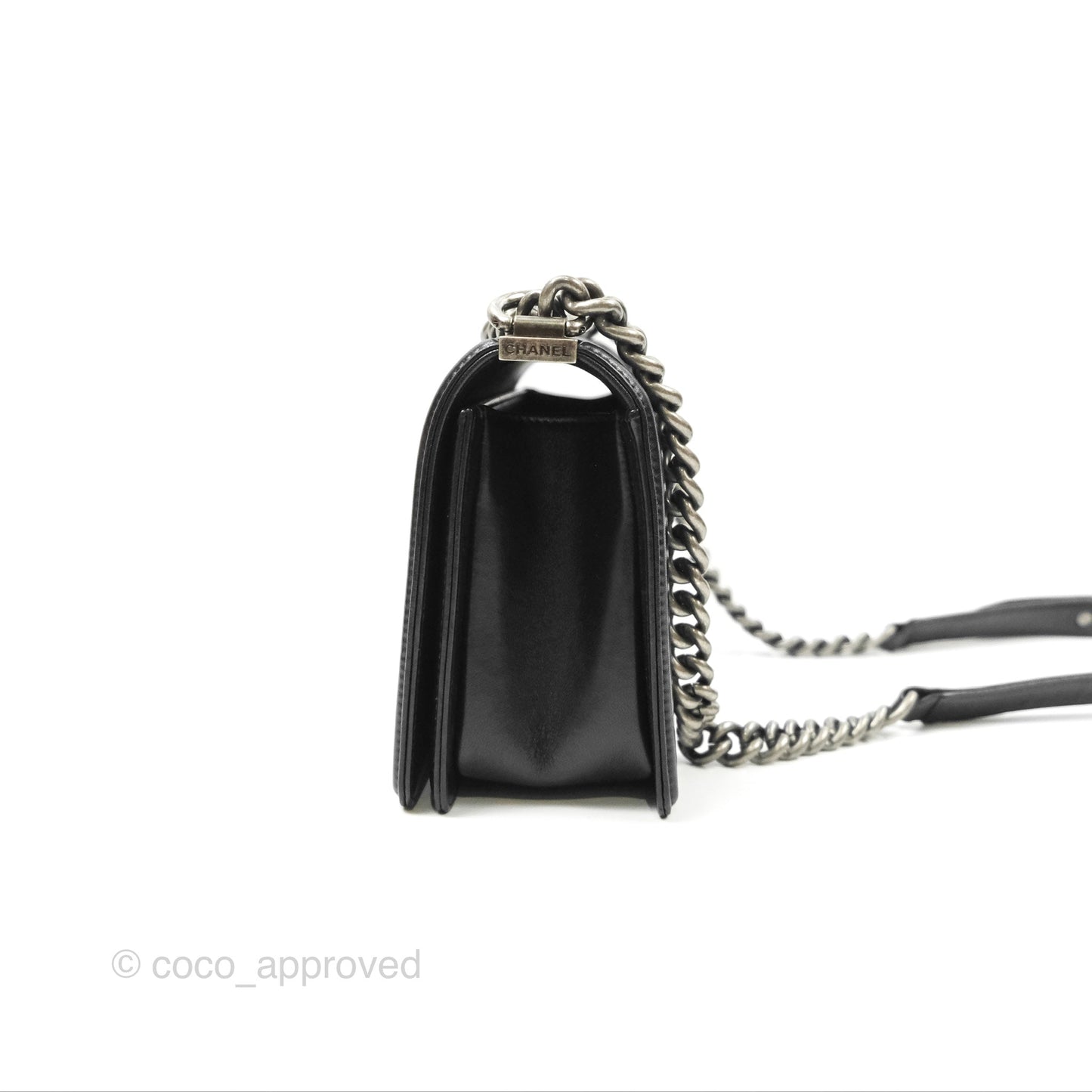 Chanel Quilted Medium Boy Black Lambskin Ruthenium Hardware