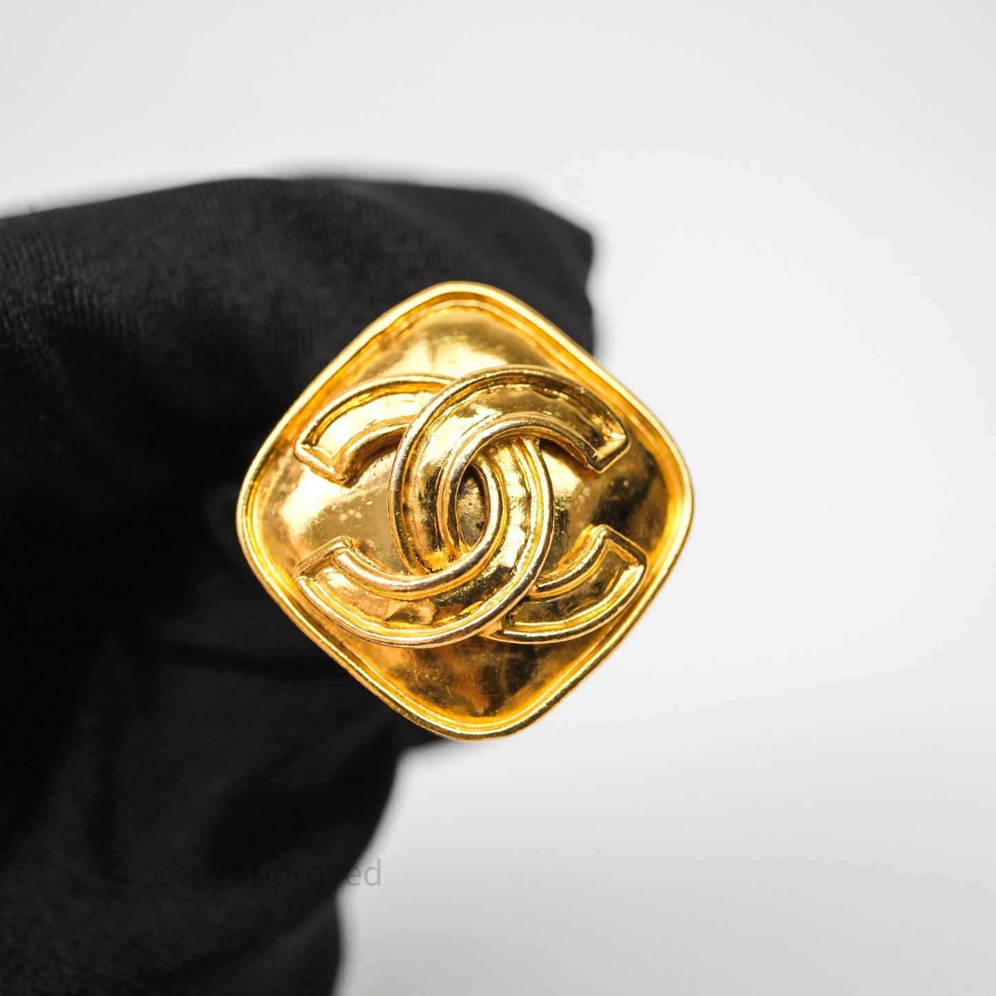 Chanel Square Ear Clip Gold Tone 94P