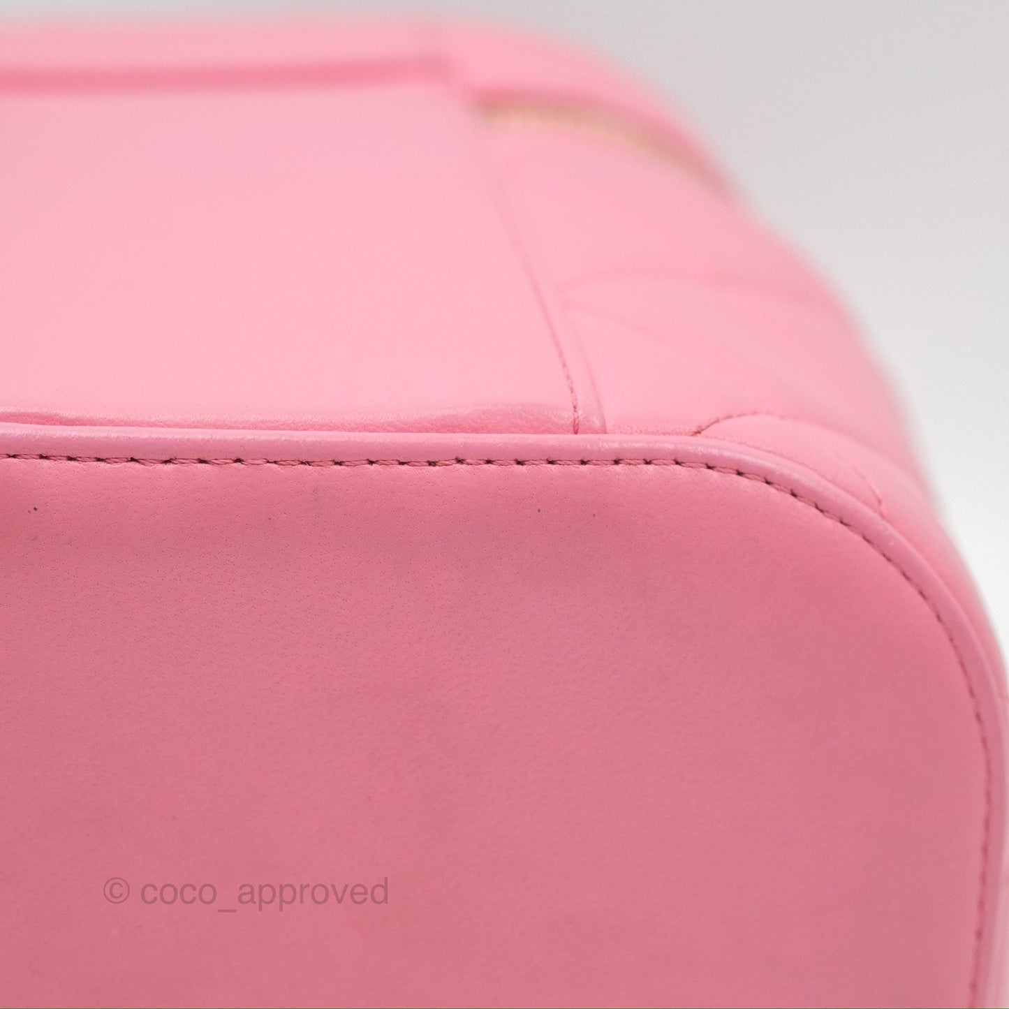 Chanel Small Quilted Top Handle Vanity Case Pink Lambskin Gold Hardware