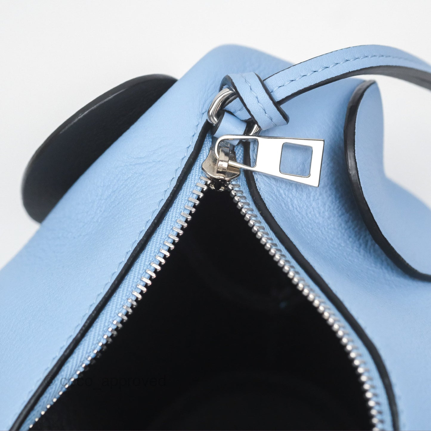 Loewe Elephant Bag In Classic Calfskin Blue