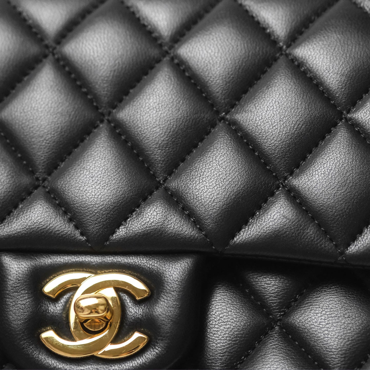 Chanel Classic M/L Medium Flap Quilted Black Lambskin Gold Hardware