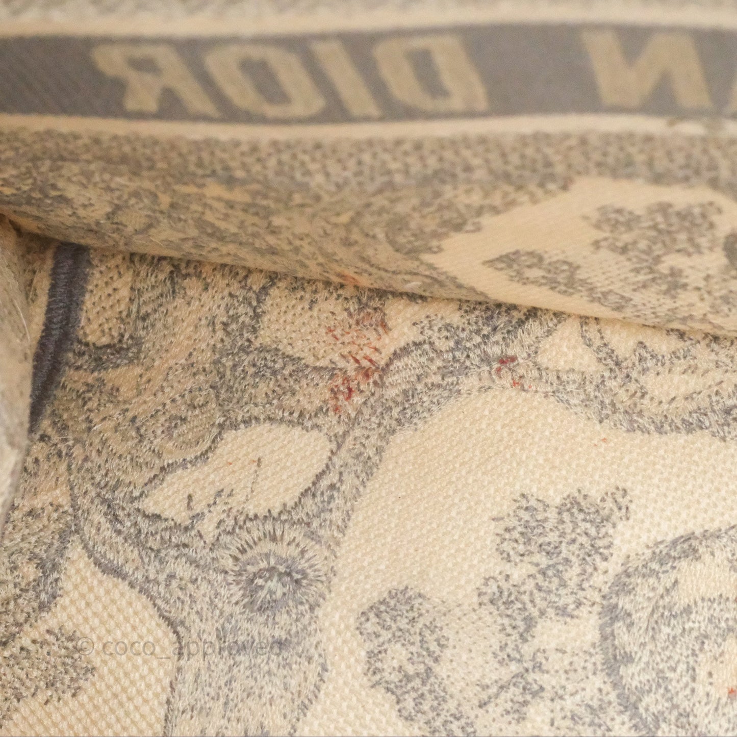 Christian Dior Medium (Old Small) Embroidered Toile De Jouy Light Grey Canvas Book Tote