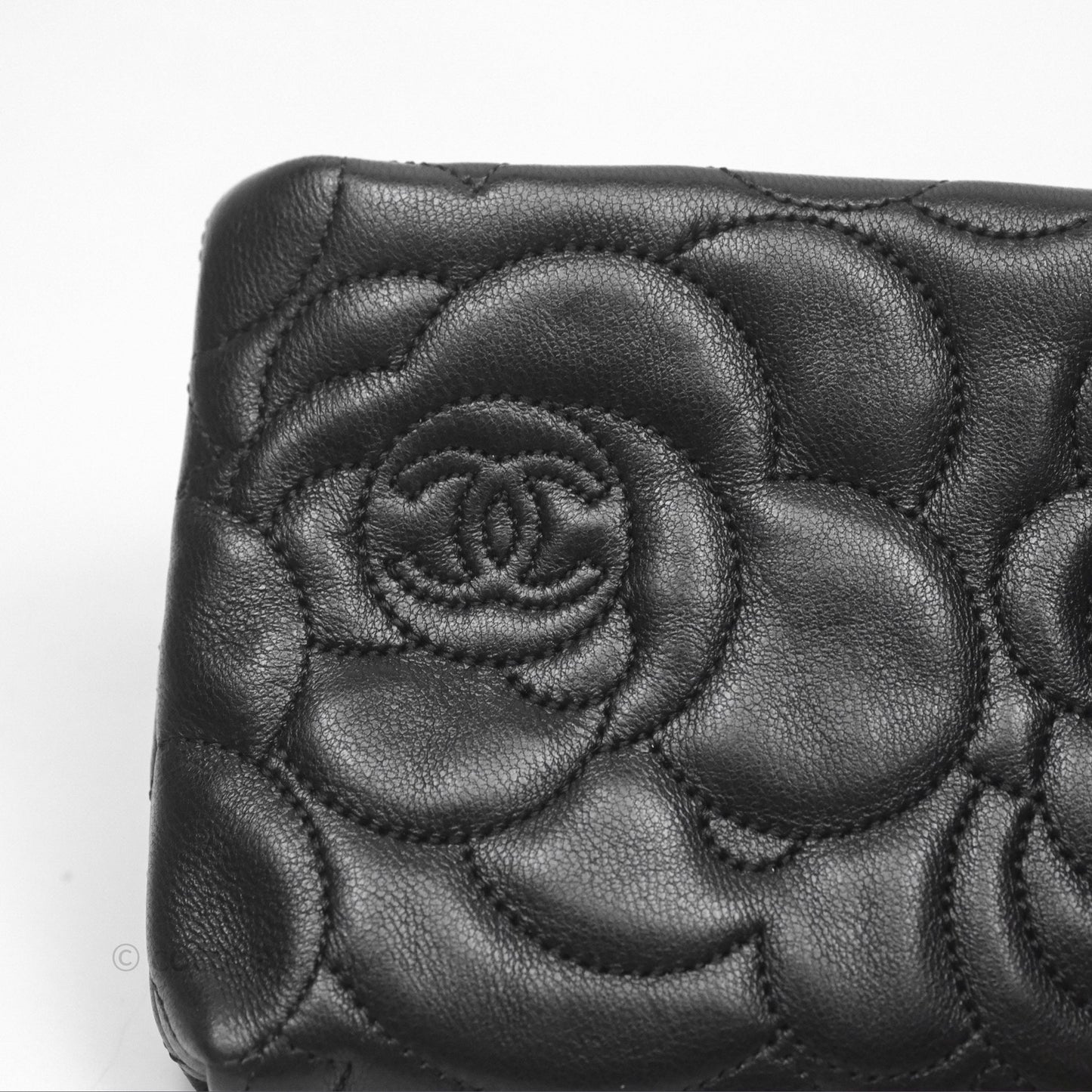 Chanel Camellia Pochette Clutch Black Lambskin Gold Hardware