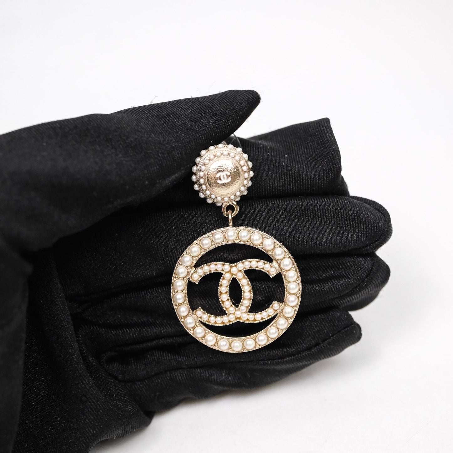 Chanel Pearl CC Round Drop Earrings Gold Tone 19V