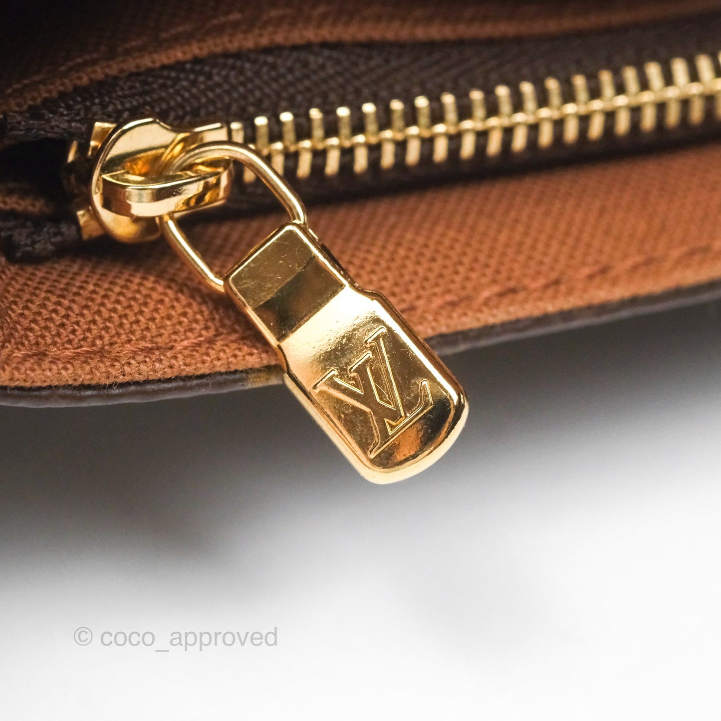 Louis Vuitton Wallet on Chain Ivy Monogram Canvas