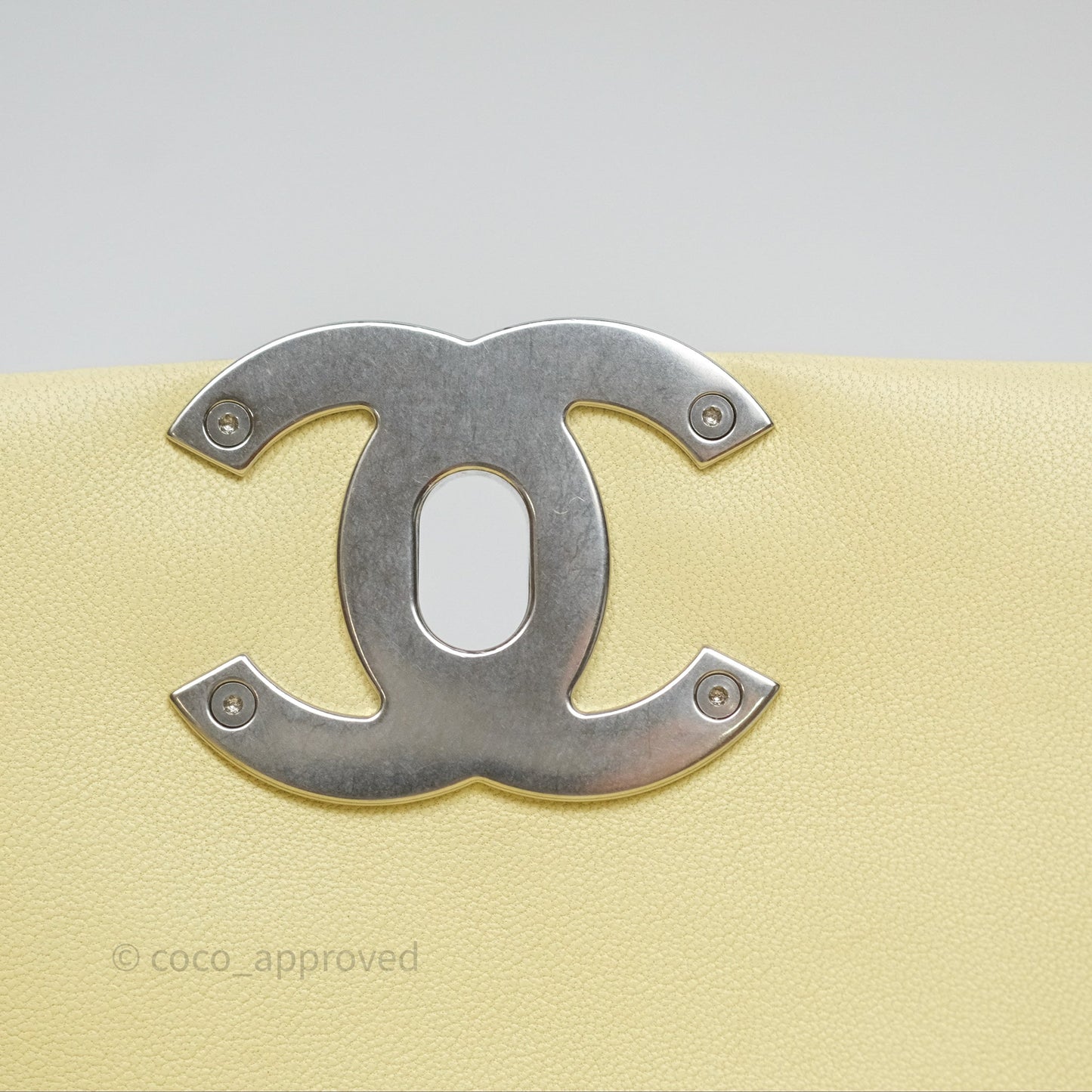 Chanel 19 Small Light Yellow Mixed Hardware