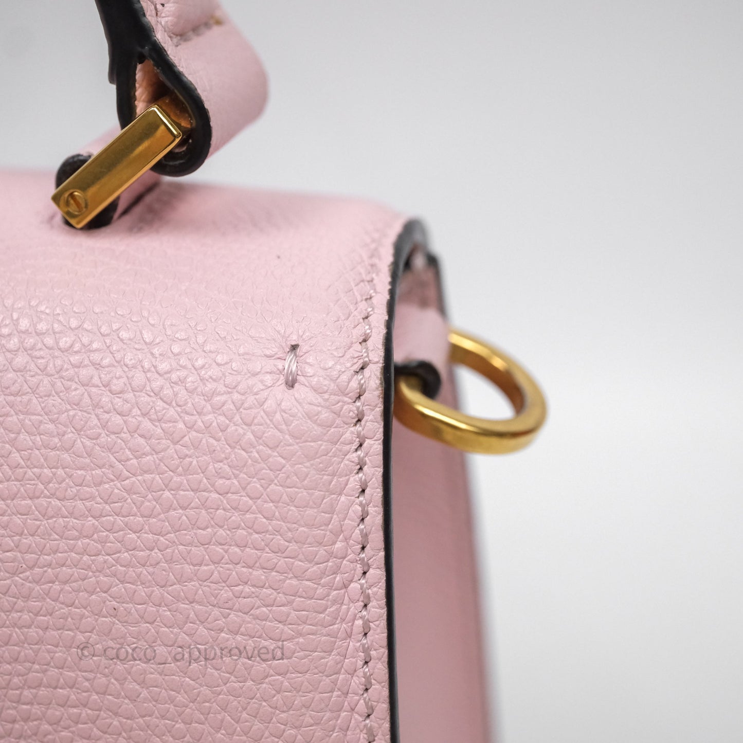Valentino Garavani Small Vsling Grainy Calfskin Bag Light Pink Aged Gold Hardware