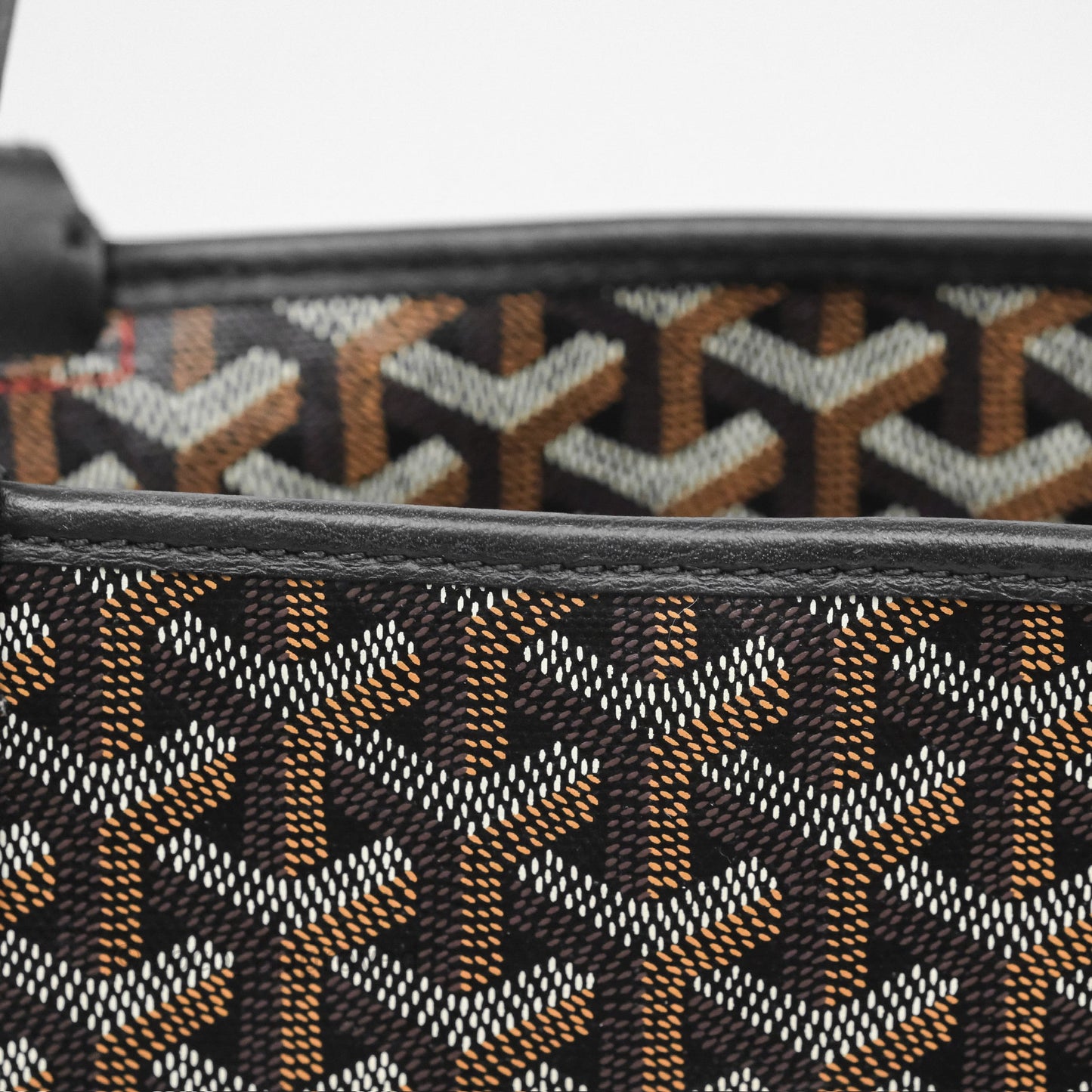 Goyard Artois Tote PM⁣⁣⁣⁣⁣⁣⁣⁣⁣⁣⁣⁣⁣⁣⁣⁣⁣⁣⁣⁣ Goyardine Canvas Black
