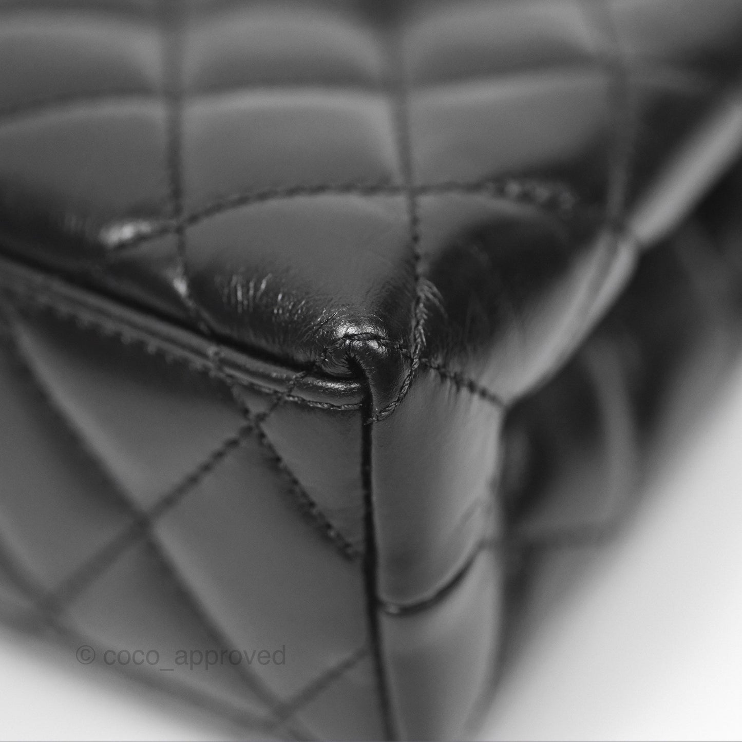 Chanel Kelly Bag Quilted Black Shiny Calfskin Aged Gold Hardware