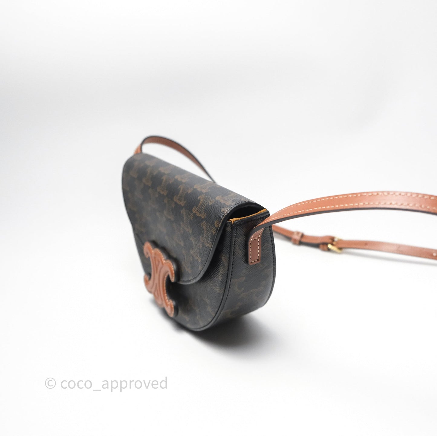 Celine Besace Cuir Bag Triomphe Canvas Tan