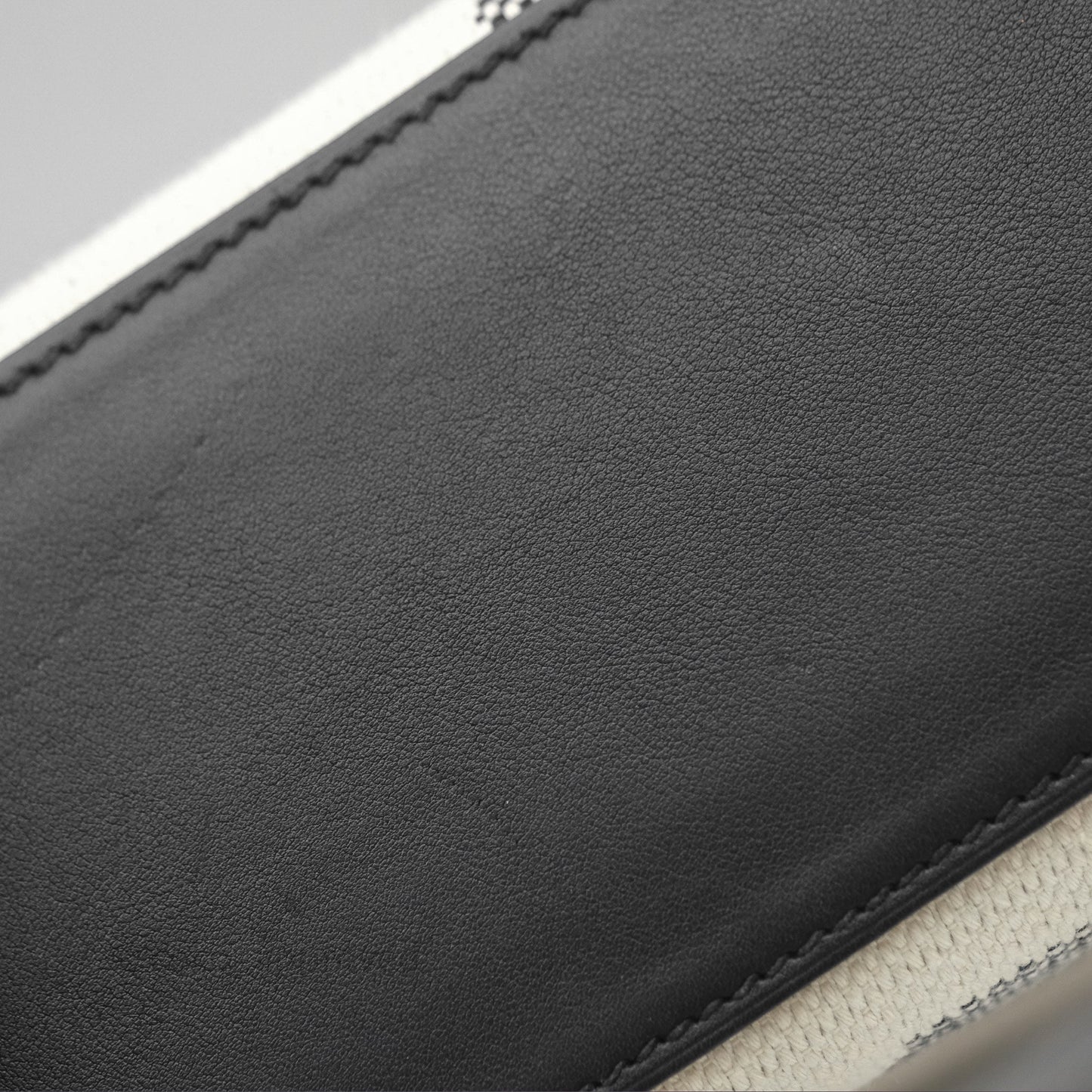 Hermès Cabas H En Biais 27 Noir 89 Swift/Canvas