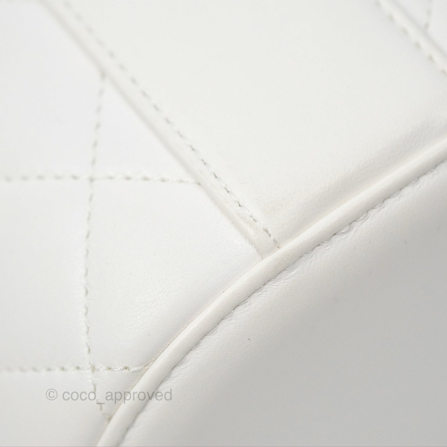 Chanel Vanity Case With Chain Shoulder Bag Quilted Calfskin Leather White