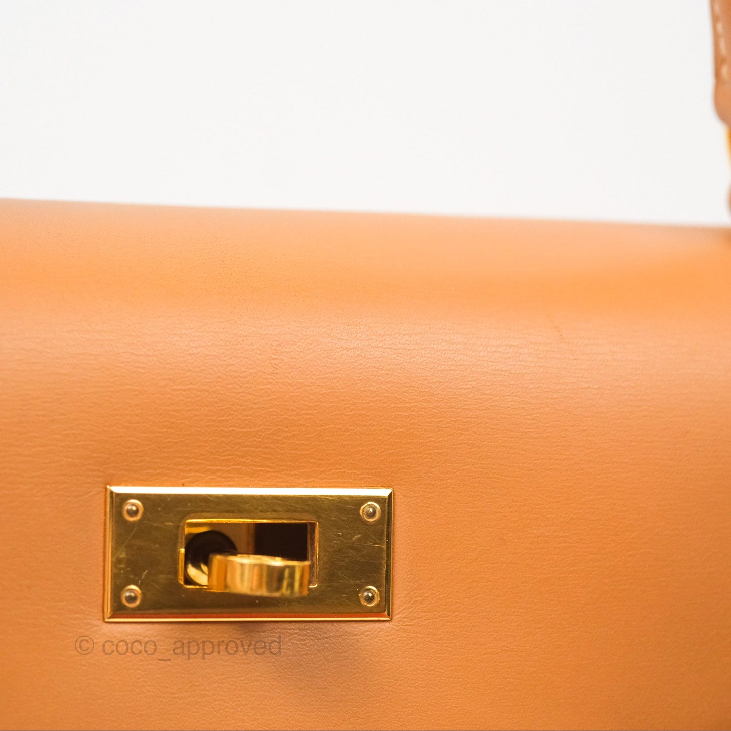 Hermès Vintage Kelly 28 Sellier Gold Calf Gold Hardware