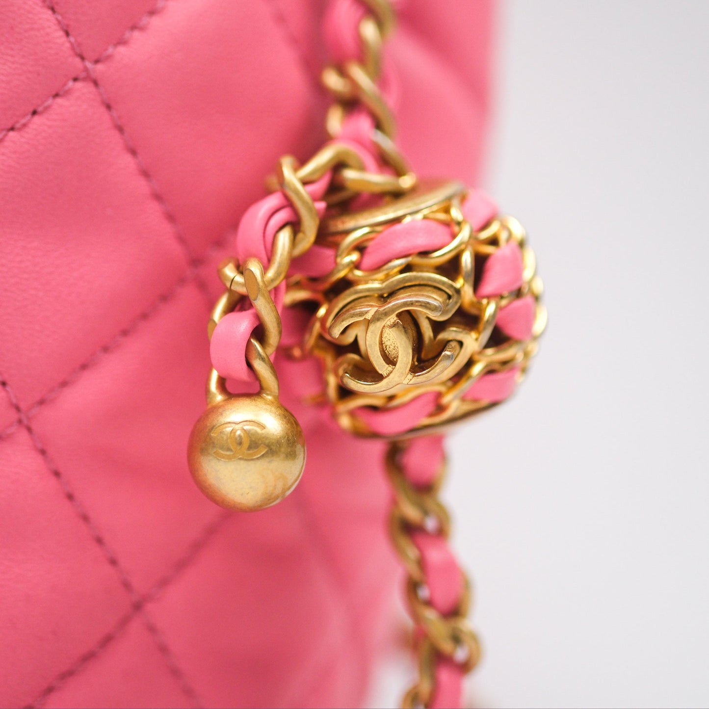 Chanel Pearl Crush Drawstring Bucket Bag Pink Lambskin Aged Gold Hardware