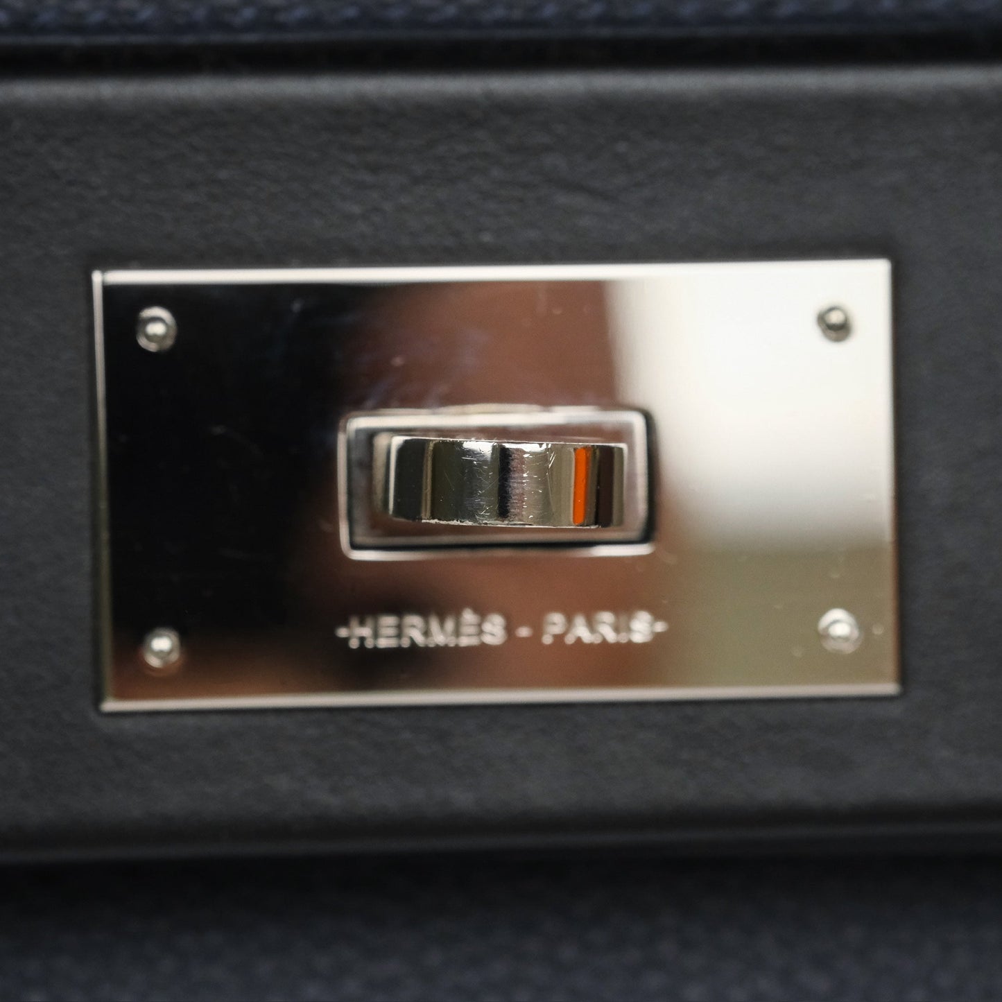 Hermès 24/24 29 Bleu Nuit 2Z / Noir Black 89 Togo/Swift Palladium Hardware