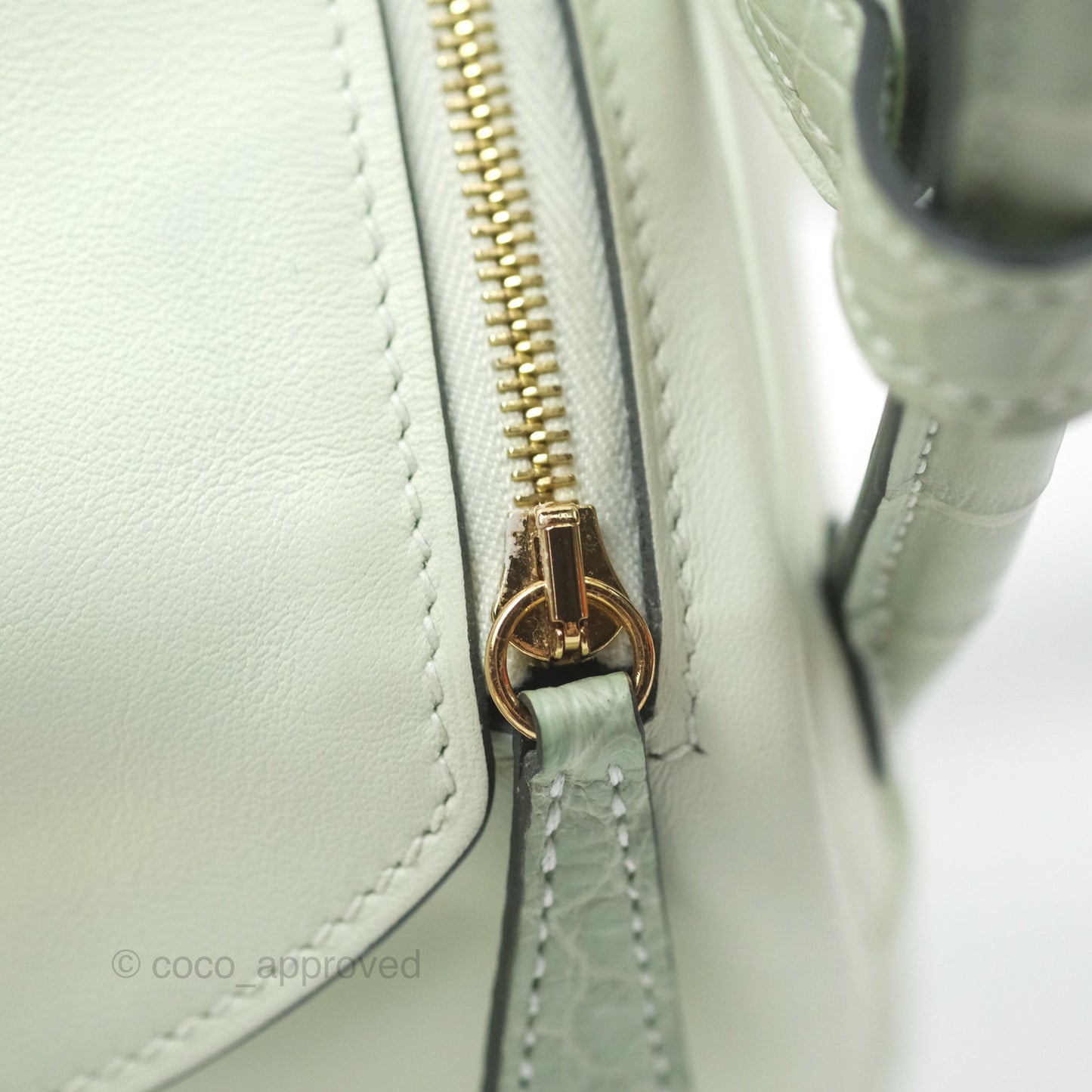 Hermès Mini Lindy Touch Vert Fizz 0S Swift Alligator Handle Gold Hardware