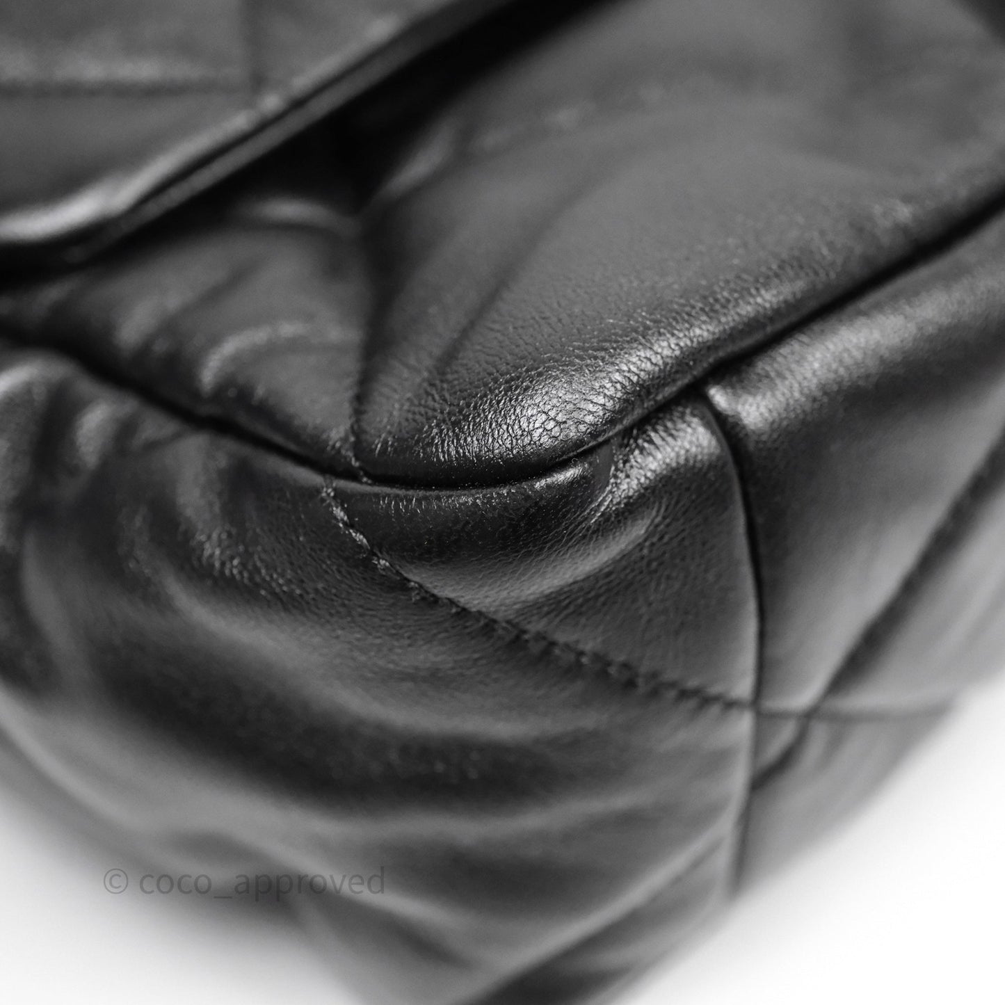 Chanel 19 Medium Black Mixed Hardware