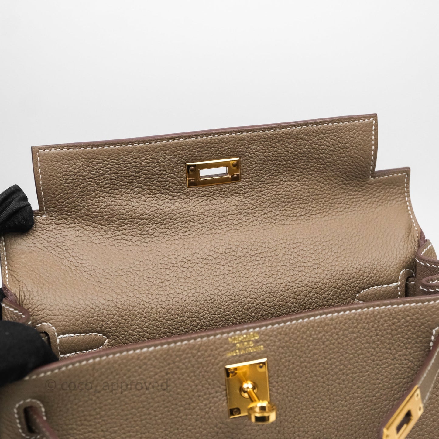 Hermes Kelly 25 Etoupe 18 Togo Gold Hardware