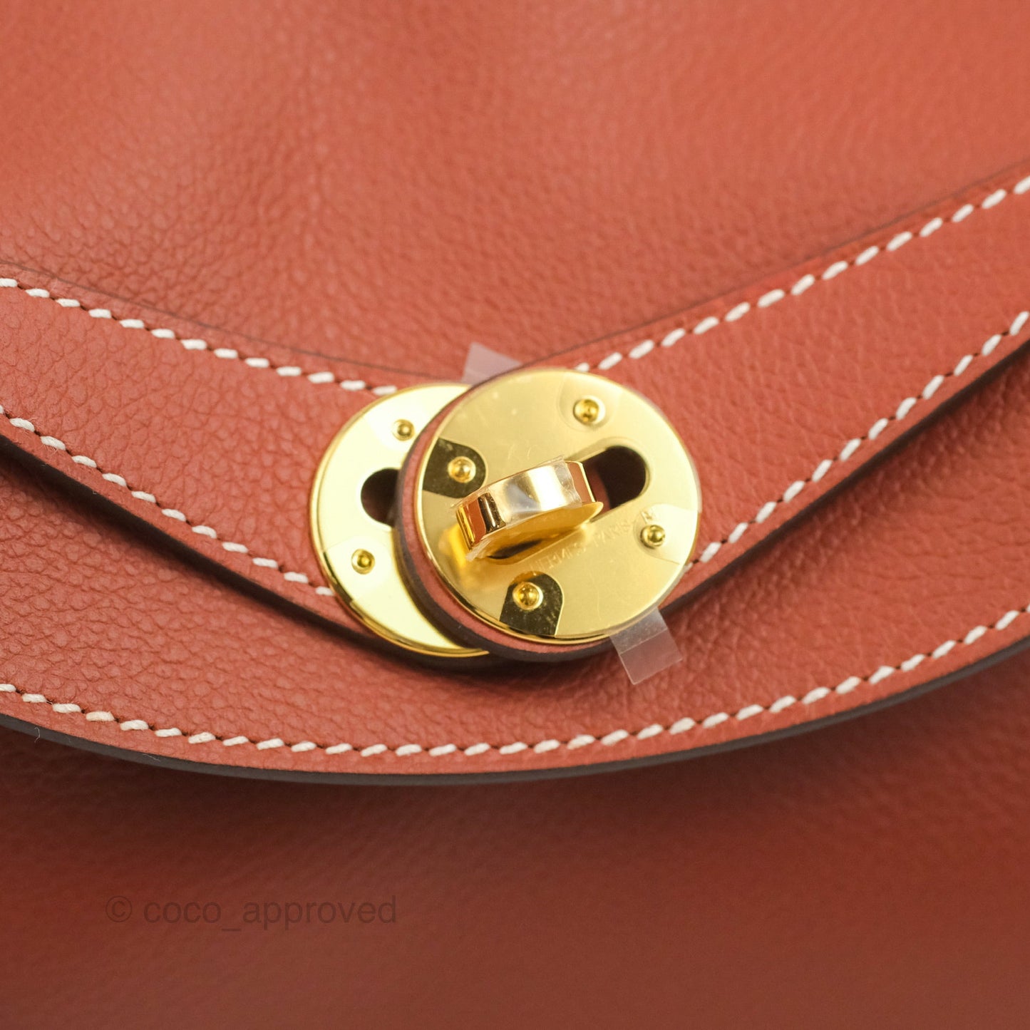 Hermès Lindy 26 Evercolour Sienne Gold Hardware