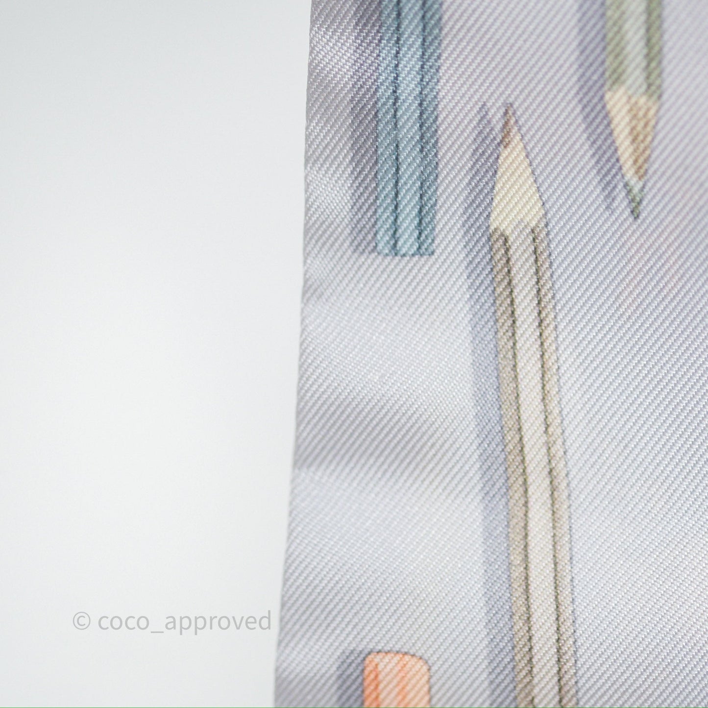 Hermès A Vos Crayons et Carre Libre Silk Twilly