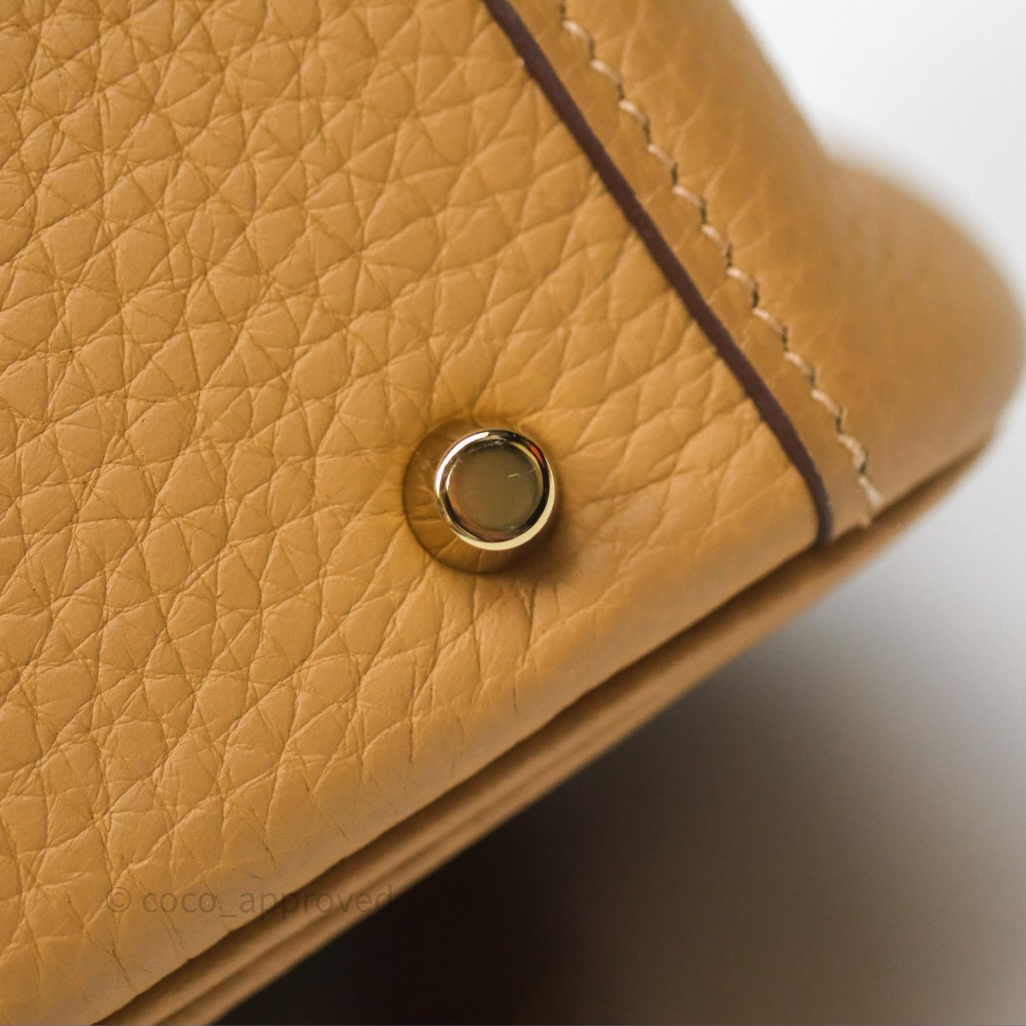 Hermès Mini Lindy 20 Biscuit 4B Clemence Gold Hardware With Rodeo
