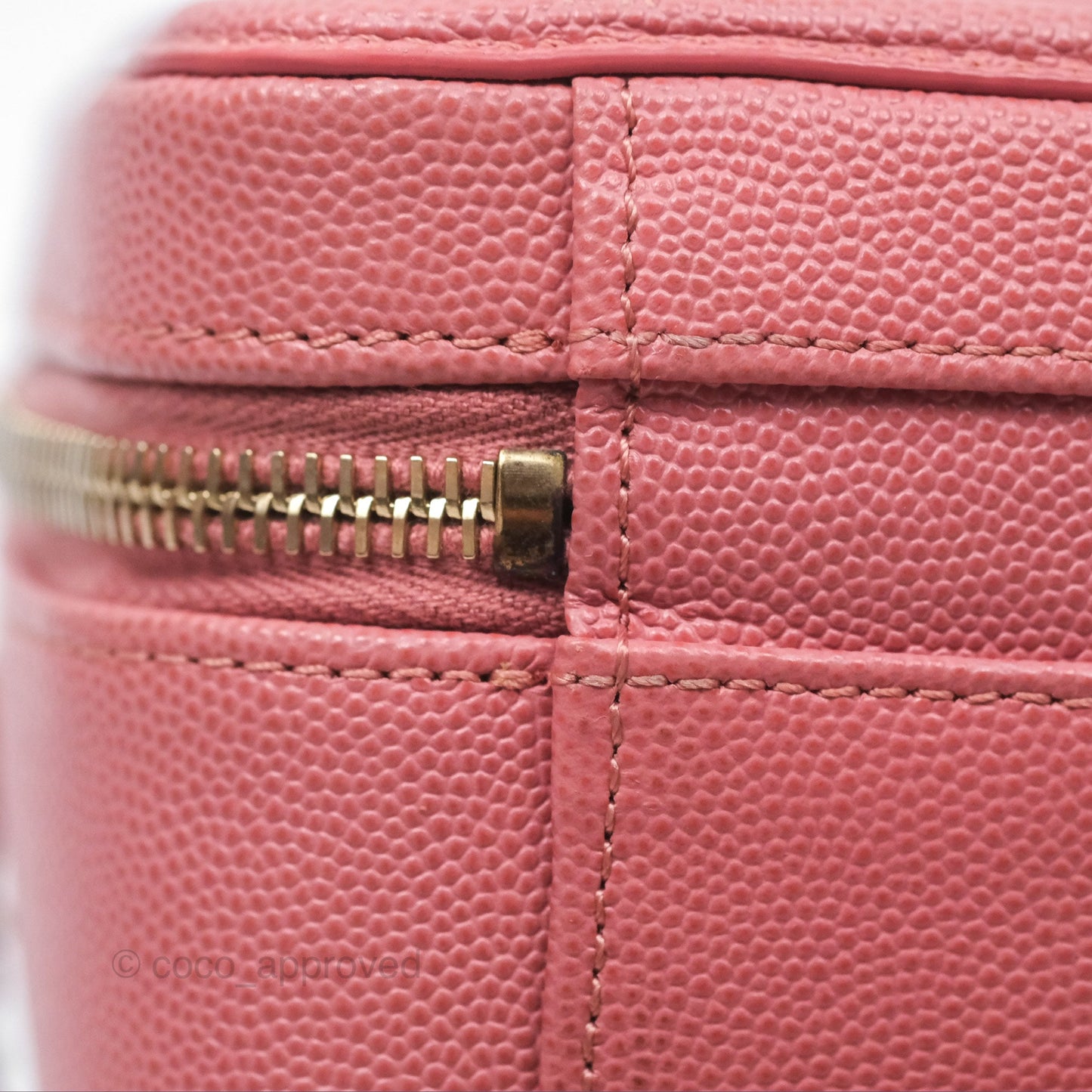 Chanel Quilted Small CC Filigree Vanity Case Pink Caviar Gold Hardware