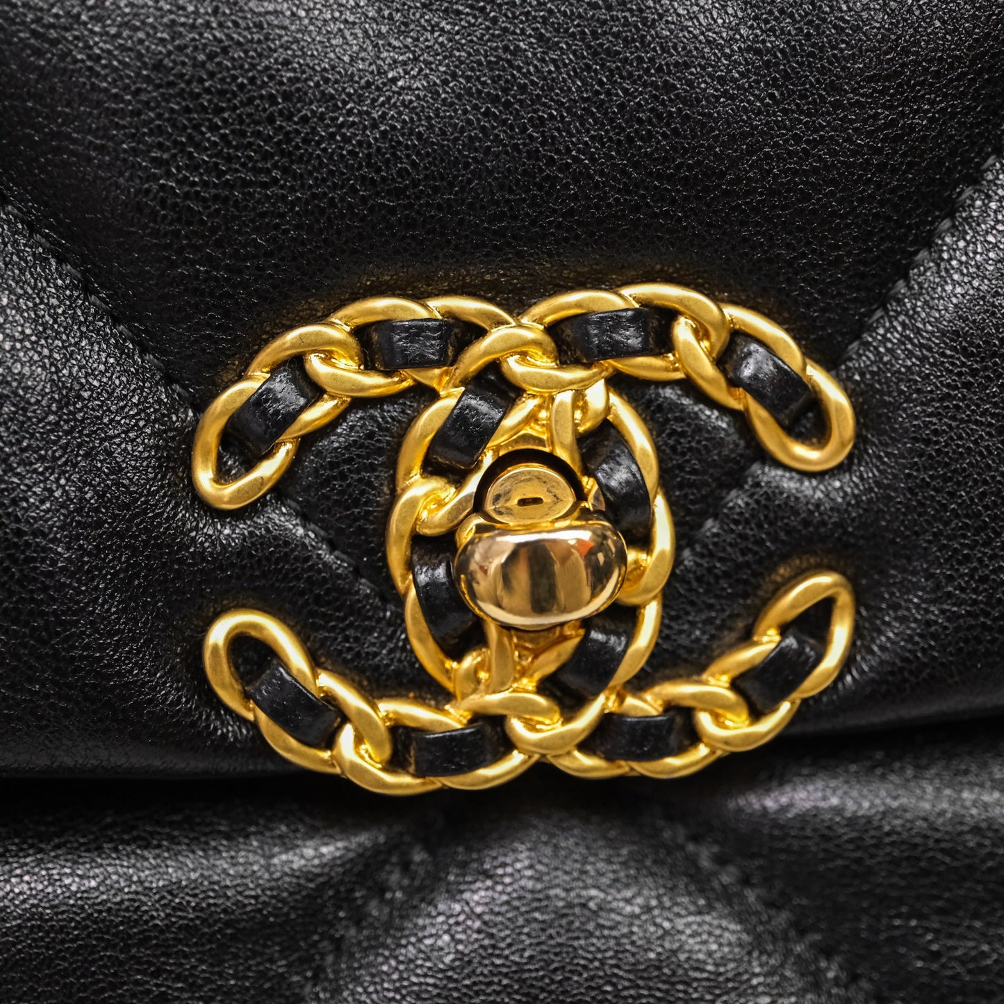 Chanel 19 Medium Black Mixed Hardware