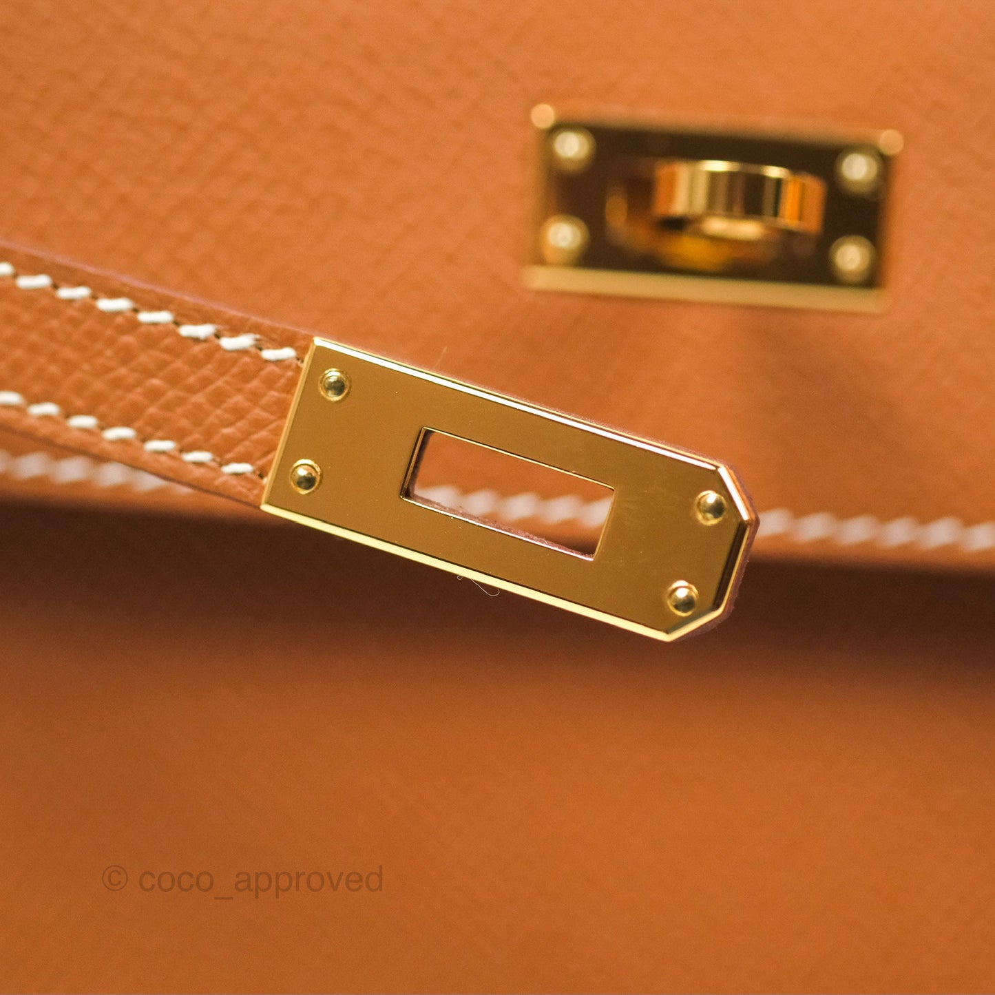 Hermès Kelly 25 Sellier Gold Epsom Gold Hardware