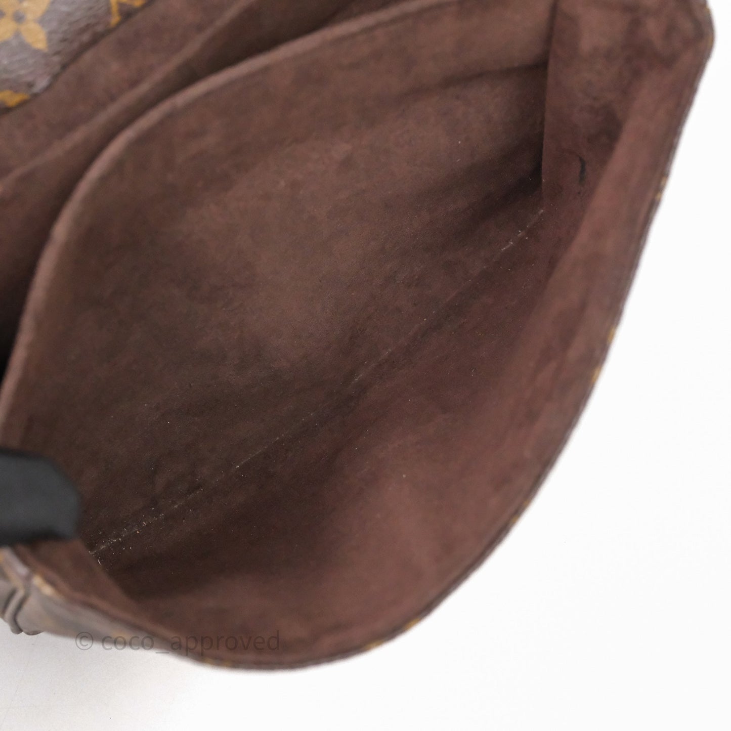 Louis Vuitton Pochette Metis Monogram Canvas
