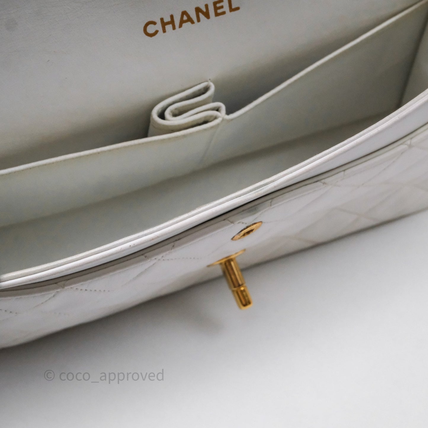 Chanel Classic Vintage Double Flap M/L White Lambskin 24K Gold Hardware