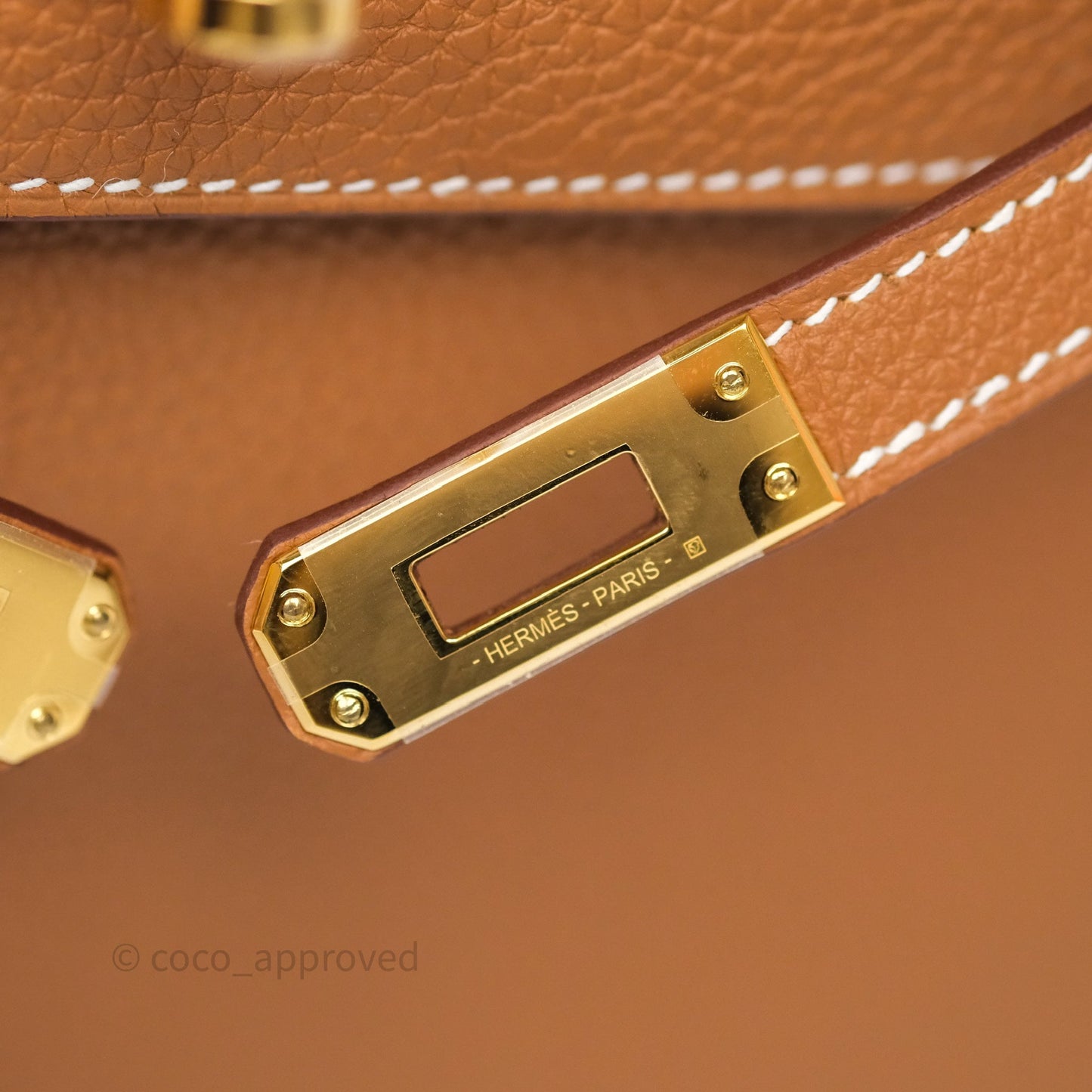 Hermès Kelly Retourne 25 Gold Togo Gold Hardware
