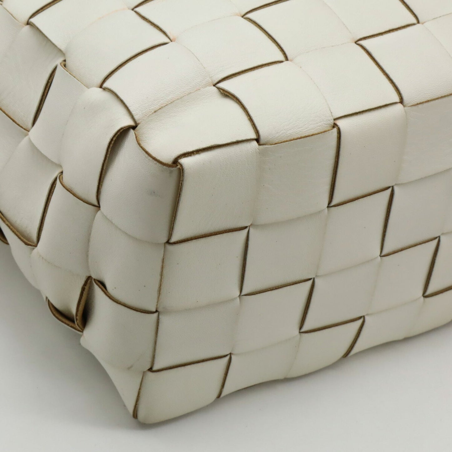 Luxury Bottega Veneta  Intrecciato Tote Bag ()
