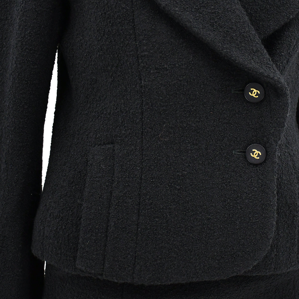 Luxury Chanel Fall 1994 off-center jacket skirt suit #38