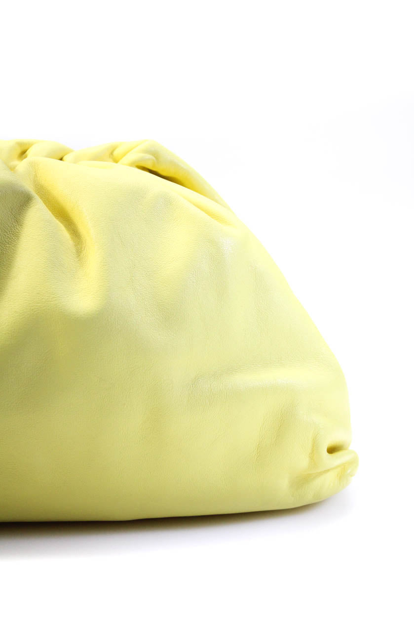 Luxury Bottega Veneta Womens The Pouch Hinged Leather Clutch Handbag Light Yellow