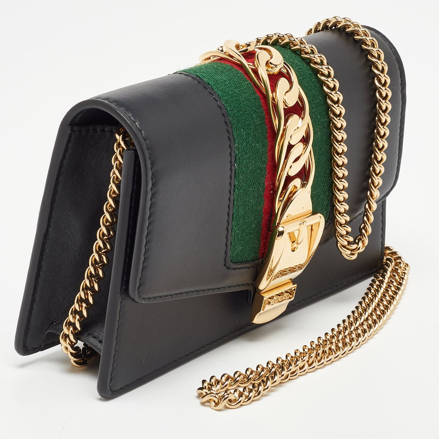 Luxury Gucci Trending 2025  Leather Super Mini Sylvie Wallet On Chain