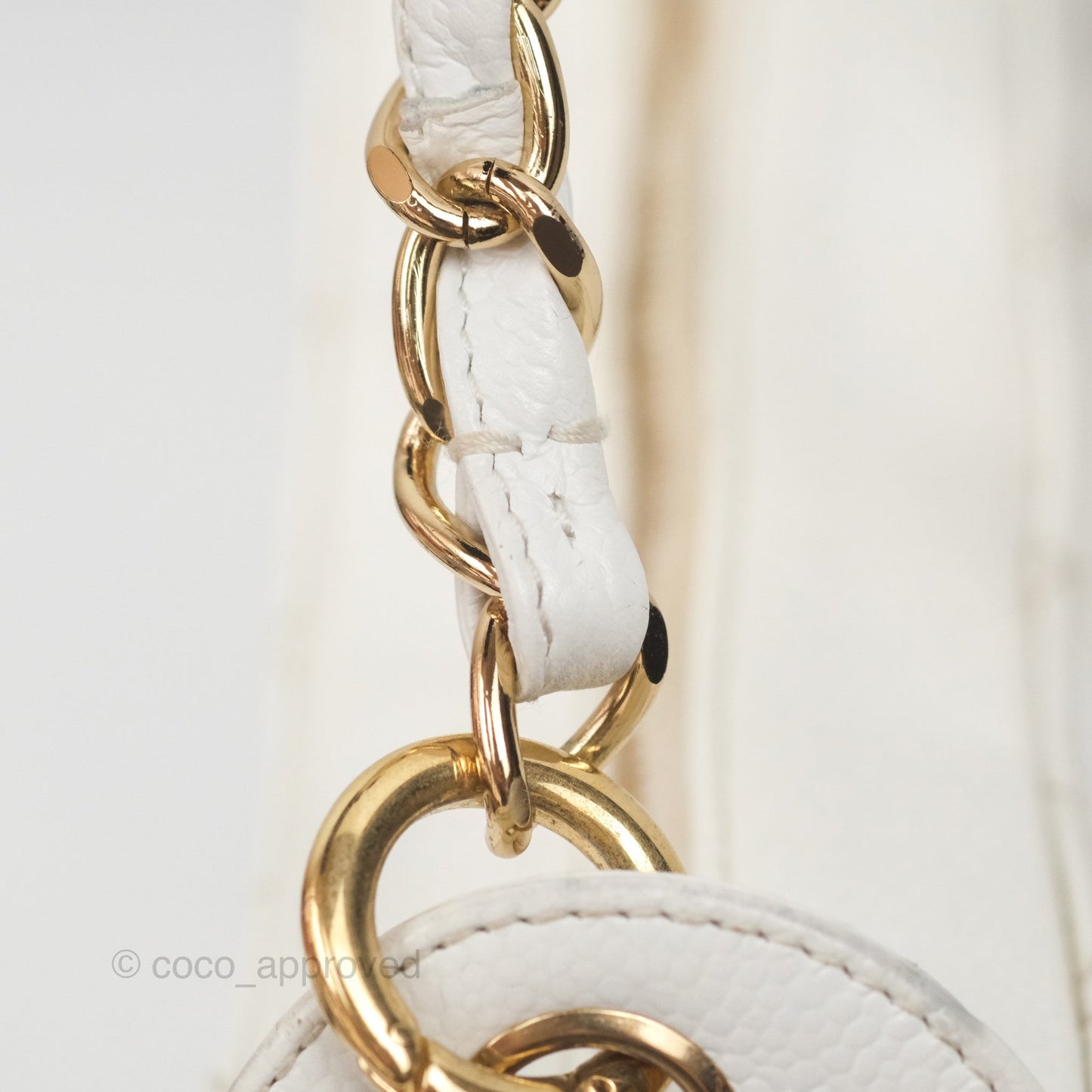 Chanel Vintage CC Quilted Shoulder Bag White Caviar Gold Hardware