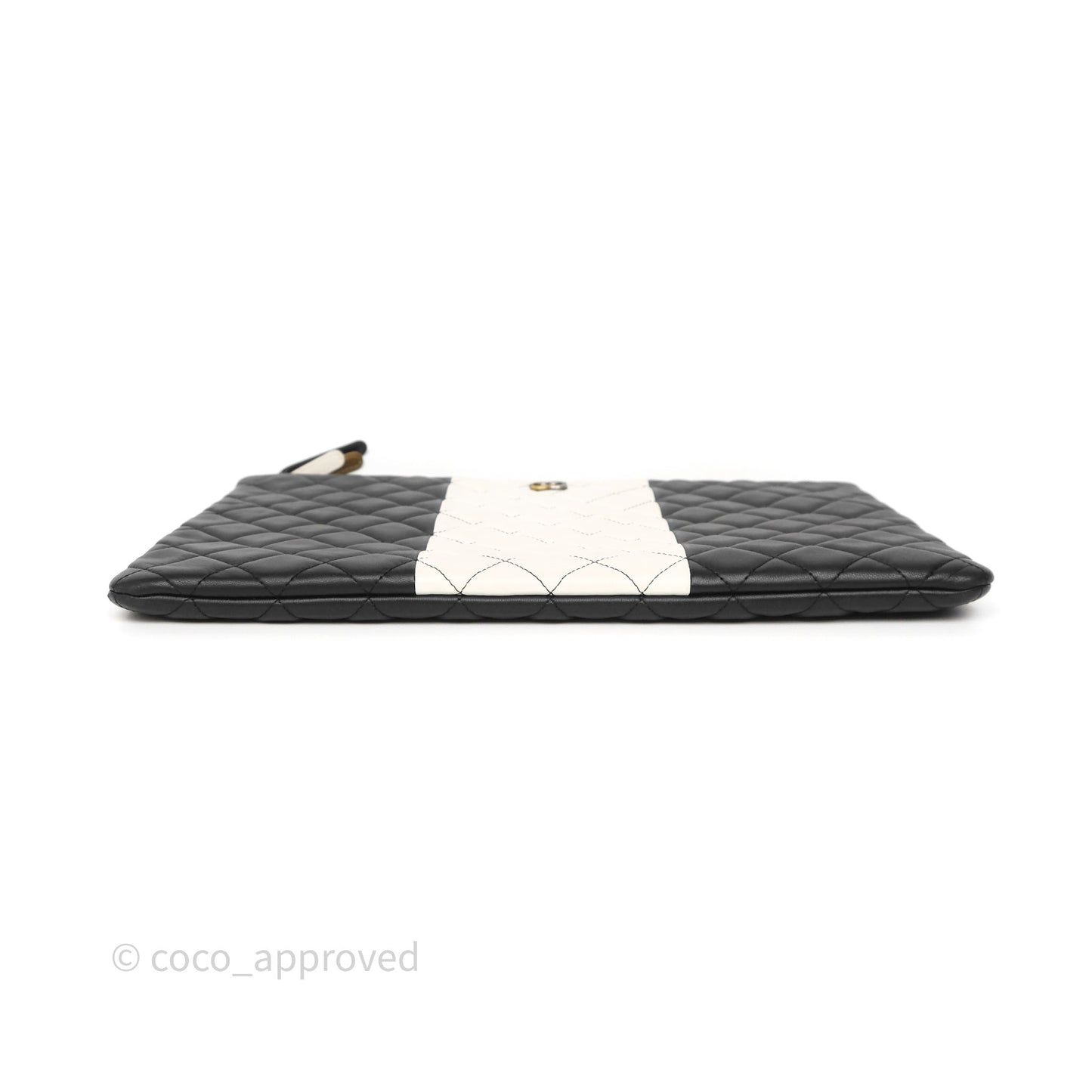 Chanel Classic Zipper O Case Black/ White Gold Hardware