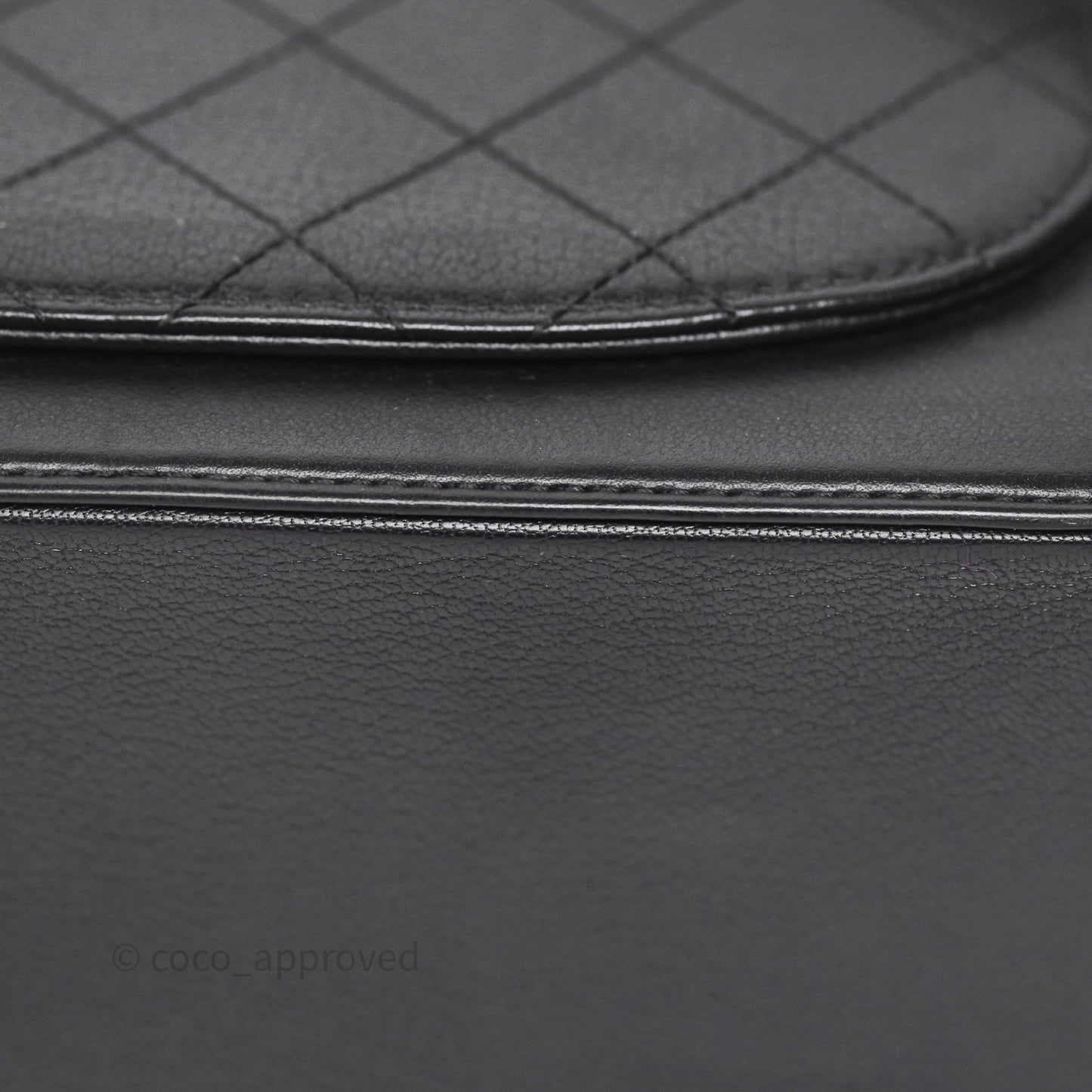 Chanel Coco Curve Vanity Black Calfskin & Goatskin Antique Gold Hardware