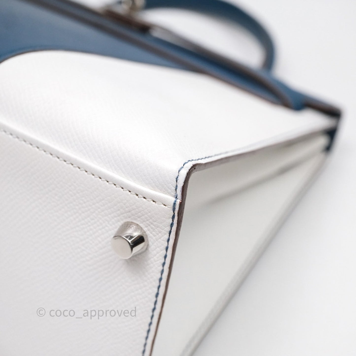 Hermès Kelly 32 Sellier Bleu Thalassa 7A/ White Epsom Palladium Hardware