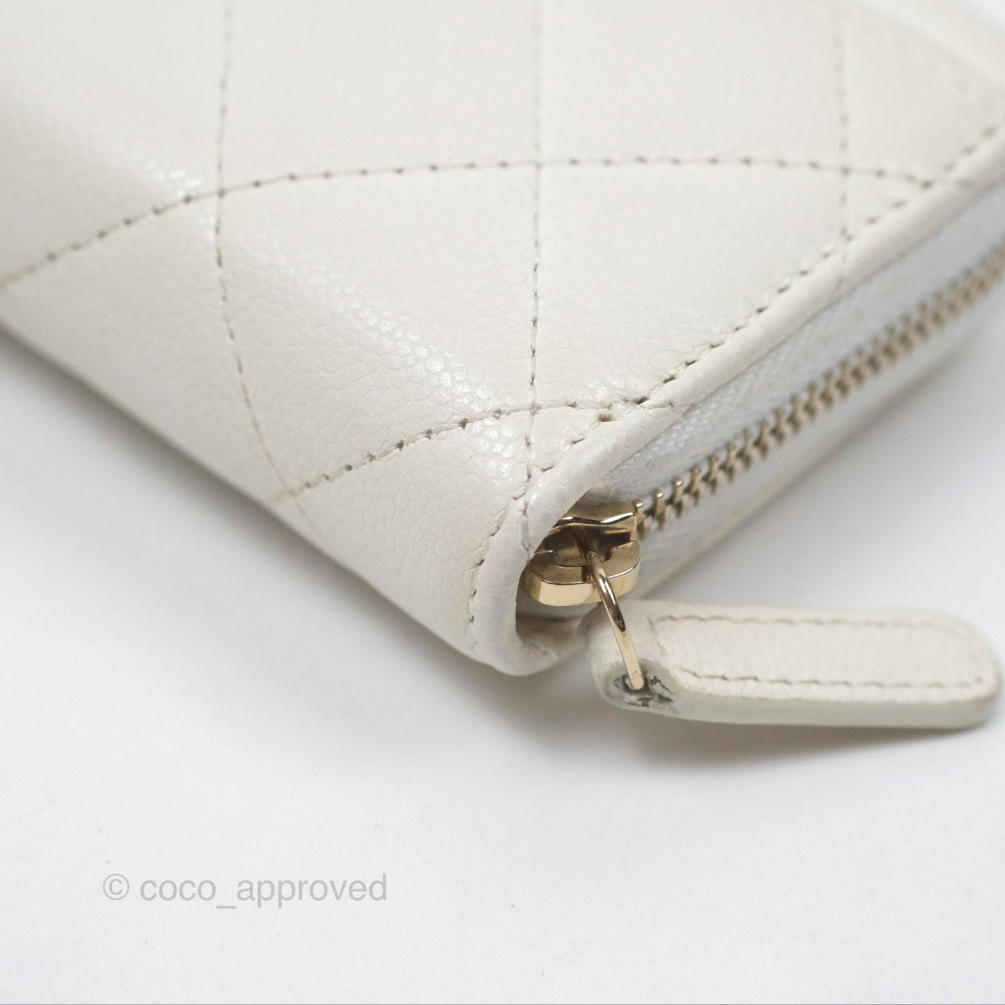 Chanel Classic Zipped Coin Purse White Caviar Gold Hardware