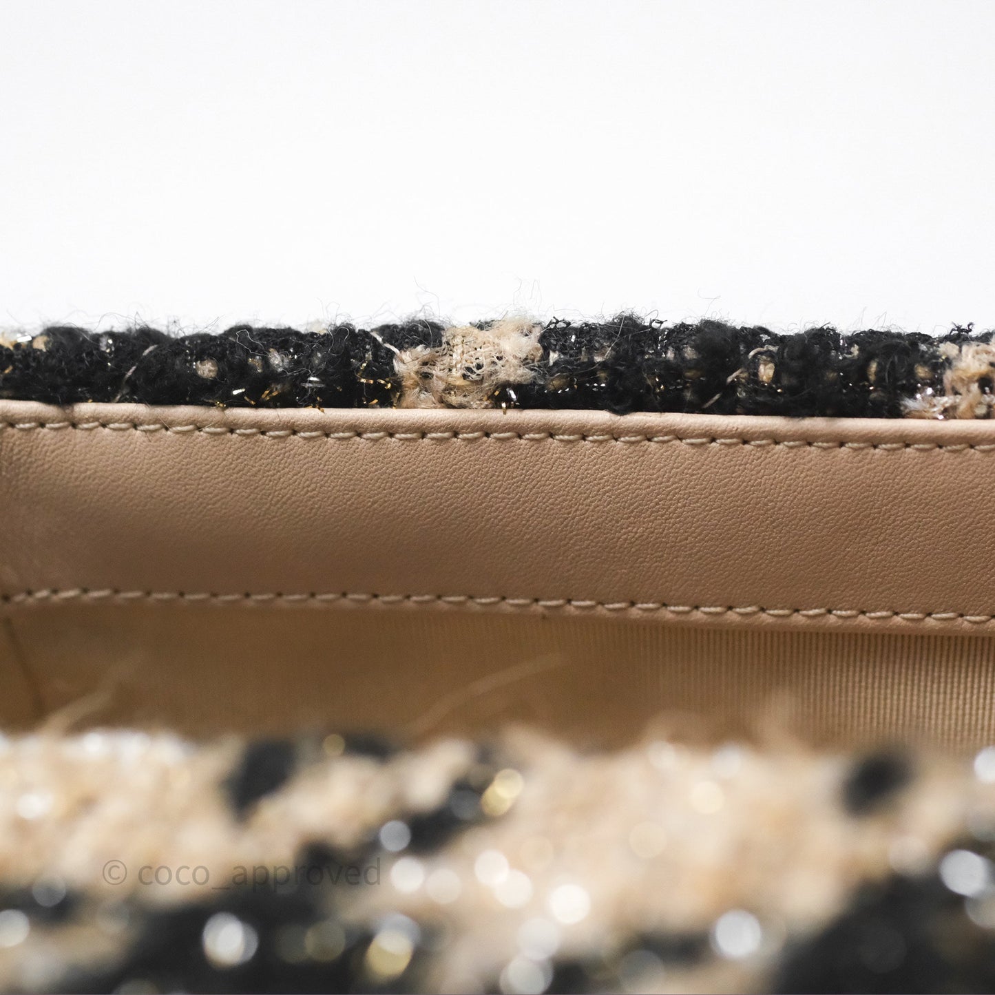 Chanel 19 Waist Bag Tweed Houndstooth Black Beige Mixed Hardware 19K